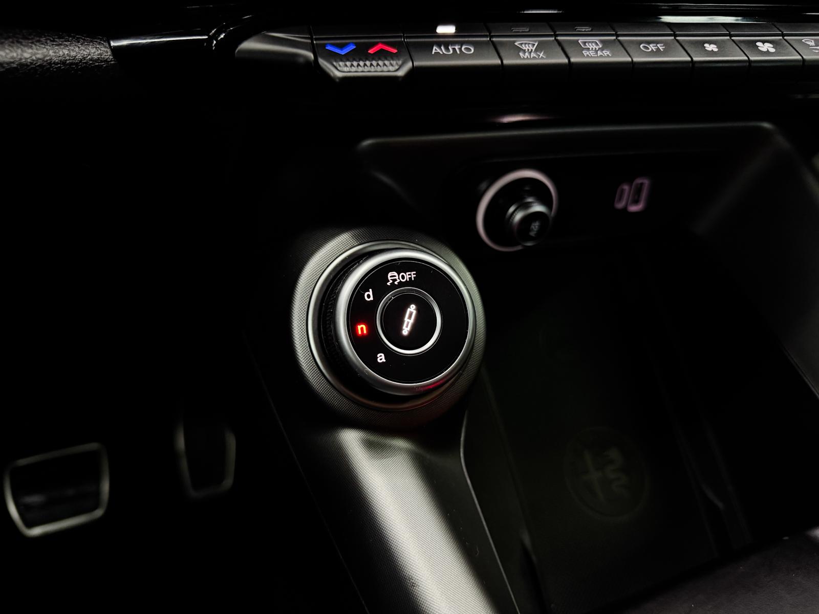 ALFA ROMEO Tonale 1.5 48V Hybrid Veloce-image-18