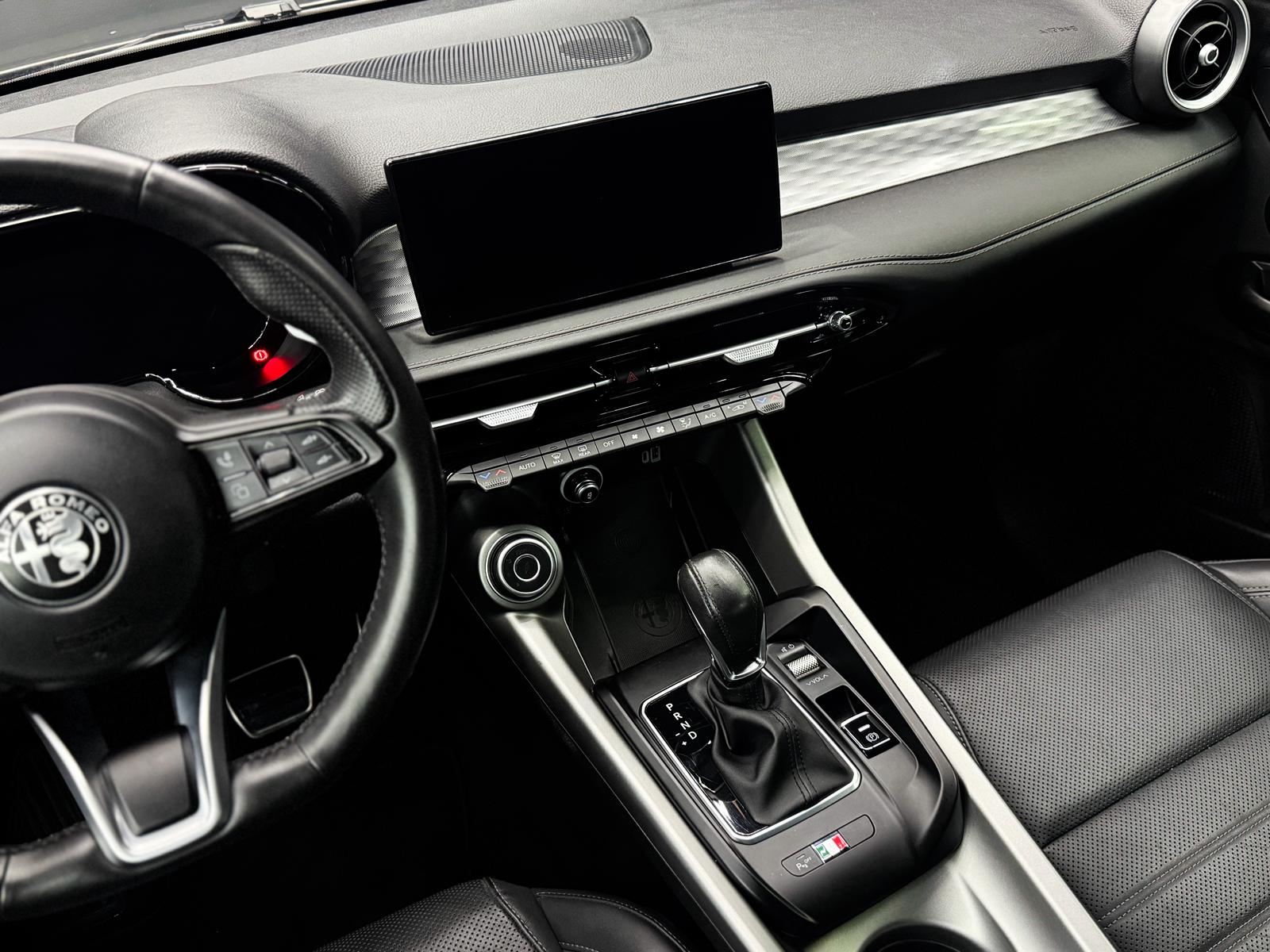 ALFA ROMEO Tonale 1.5 48V Hybrid Veloce-image-13