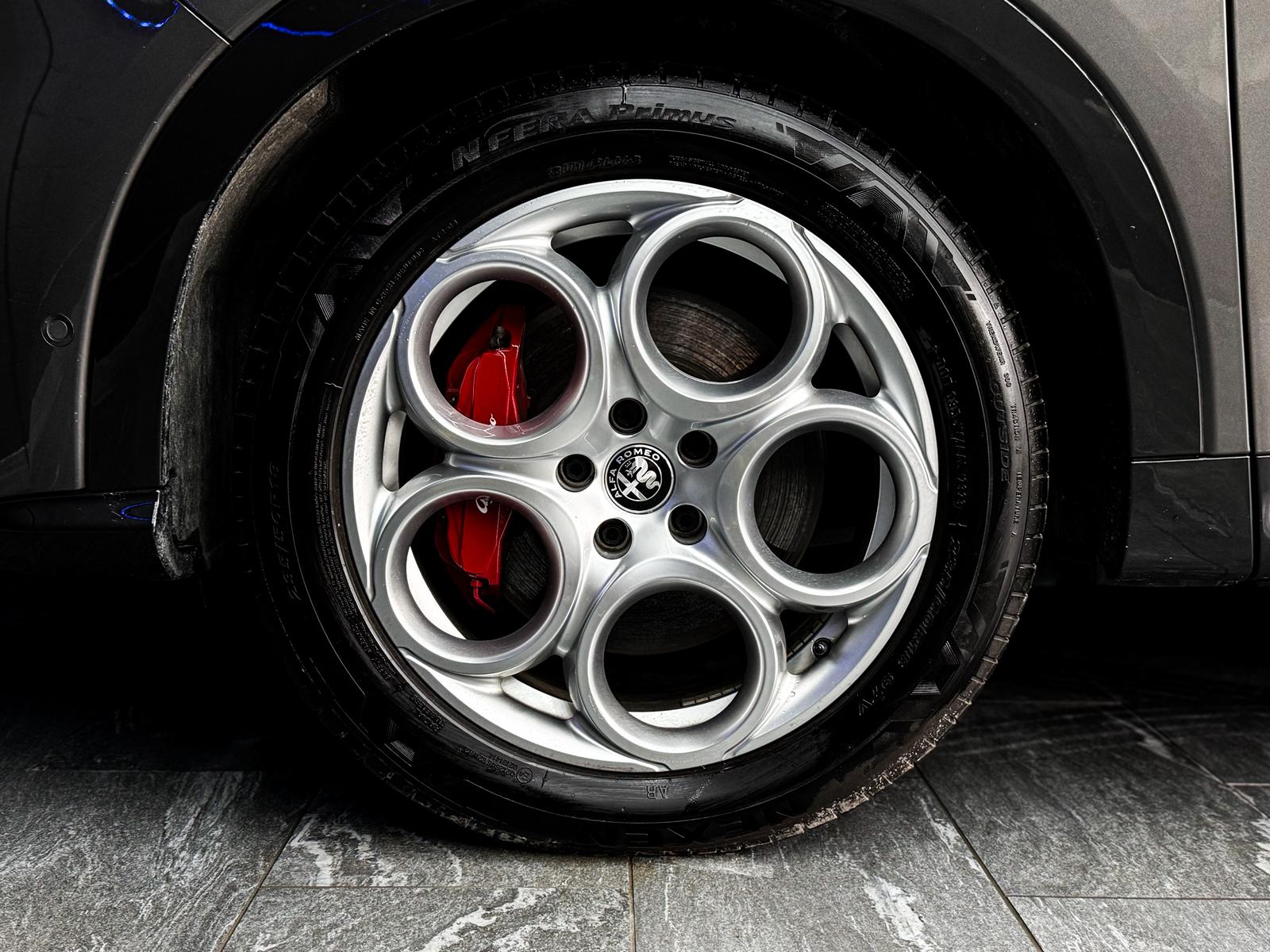 ALFA ROMEO Tonale 1.5 48V Hybrid Veloce-image-21
