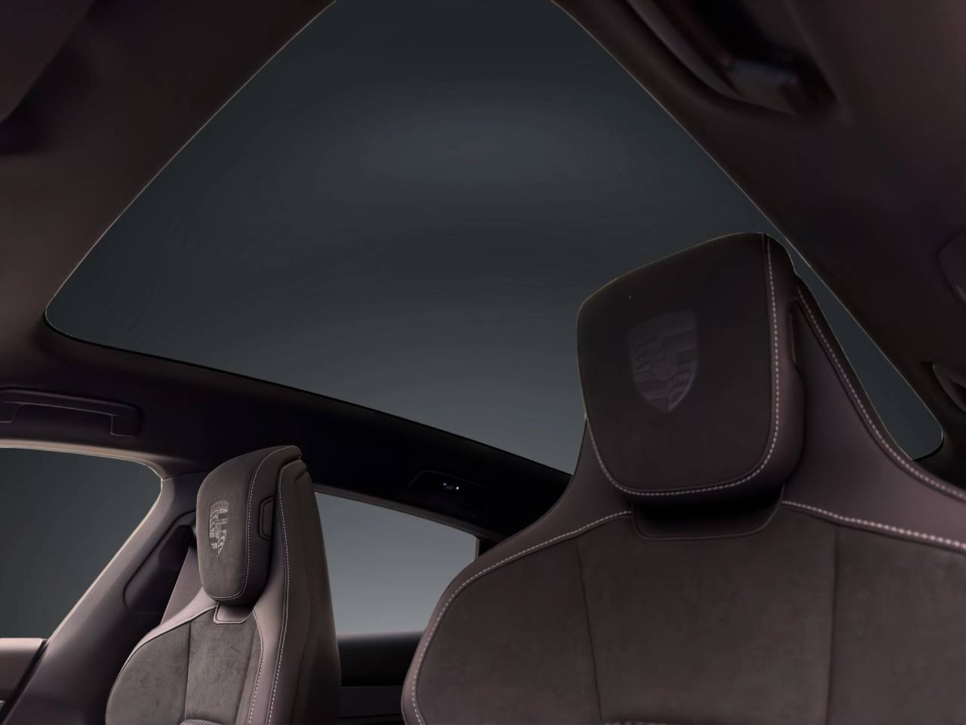 PORSCHE Taycan 4S Sport Turismo Black Edition-image-12