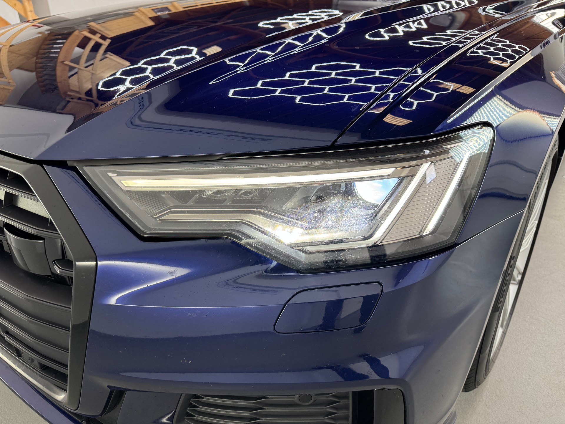AUDI A6 Avant 55 TFSIe Sport quattro S-tronic-image-7
