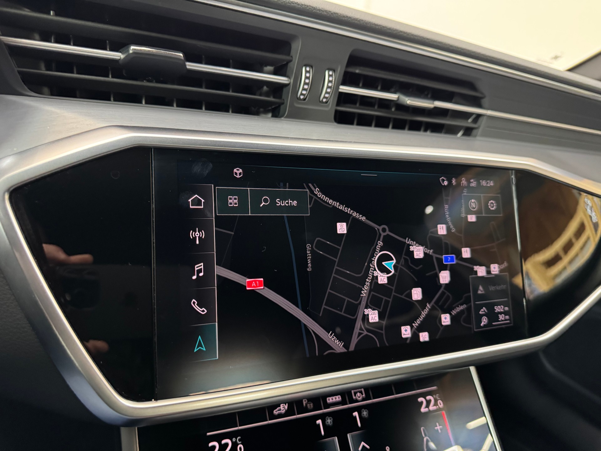 AUDI A6 Avant 55 TFSIe Sport quattro S-tronic-image-17