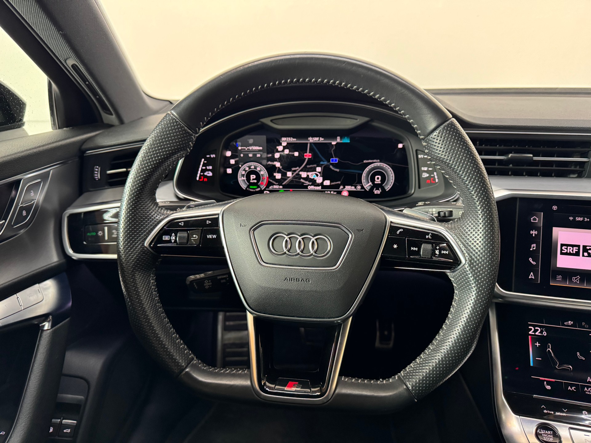 AUDI A6 Avant 55 TFSIe Sport quattro S-tronic-image-13