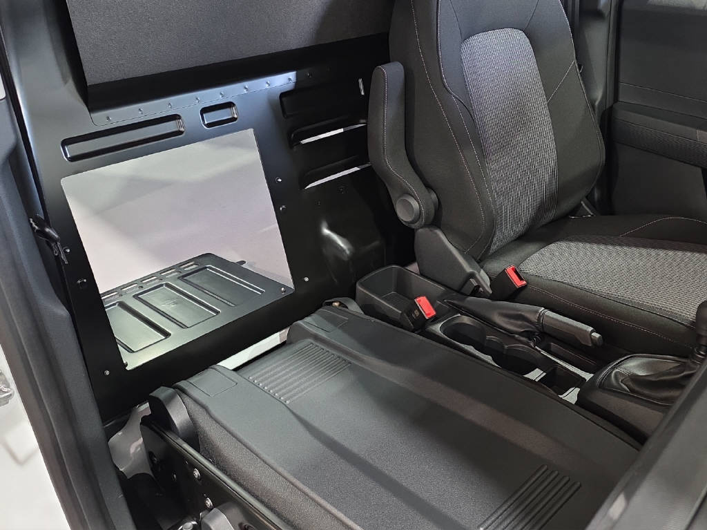 FORD Transit Courier Van 1.0 EcoBoost 100 PS Trend-image-17