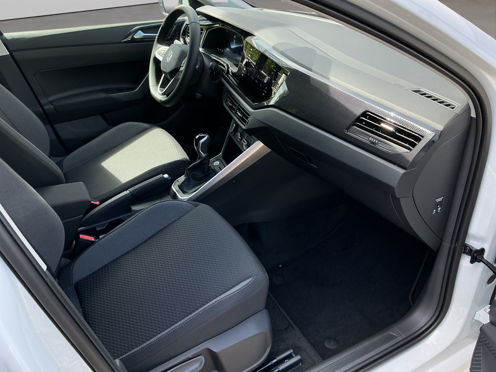 VW Polo 1.0 TSI Life-image-10