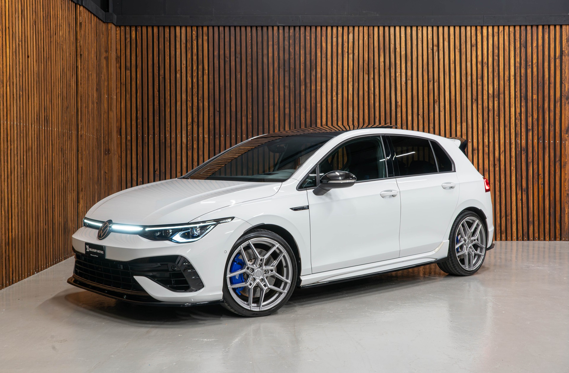 VW Golf VIII 2.0 TSI R DSG 4motion