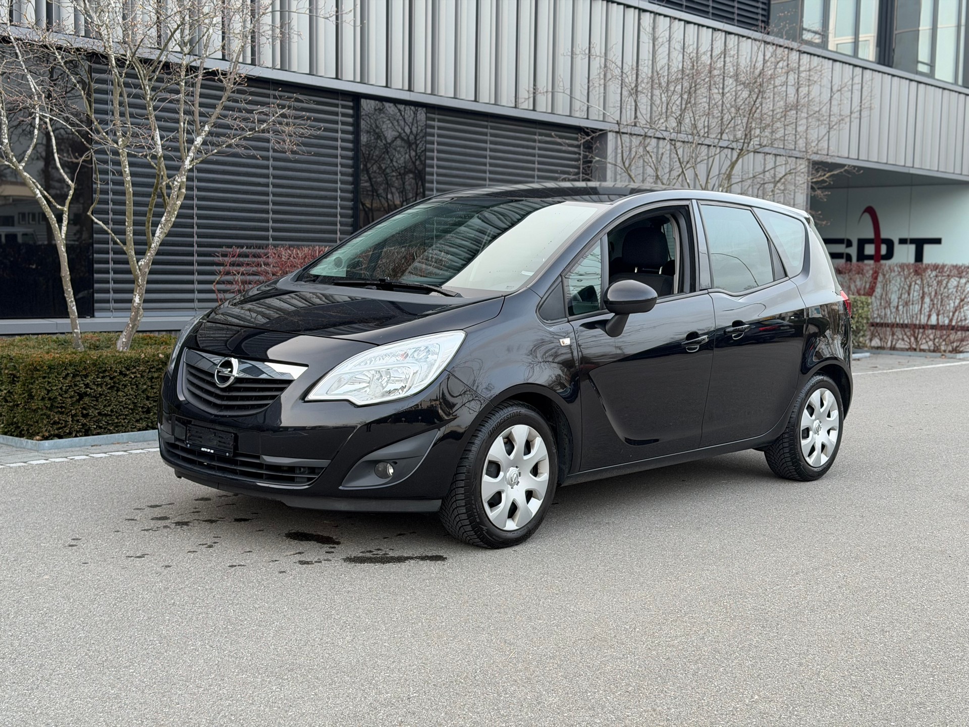 OPEL Meriva 1.4 Turbo Cosmo-image-0