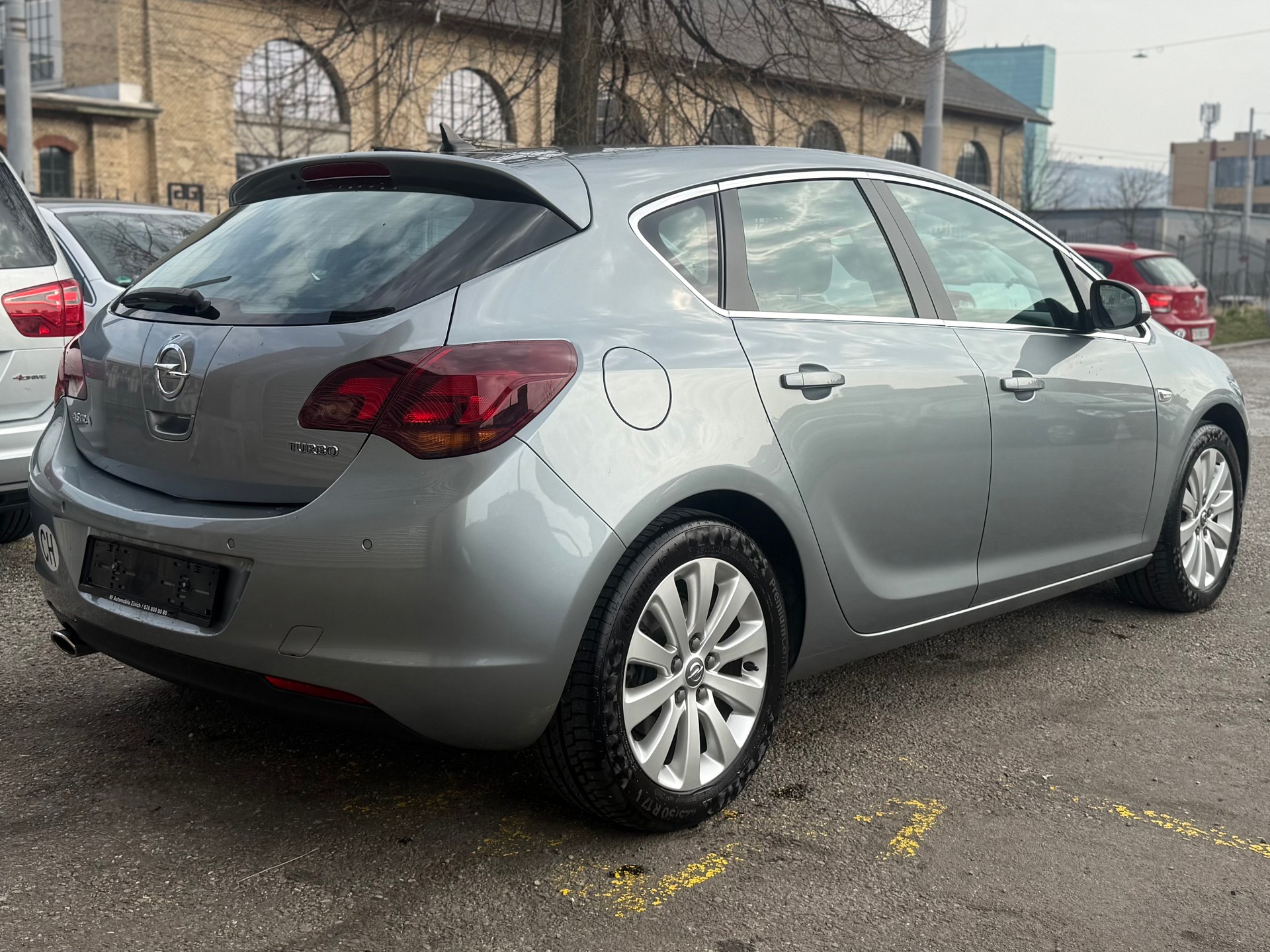 OPEL Astra 1.6i 16V Turbo Cosmo Automatic-image-5