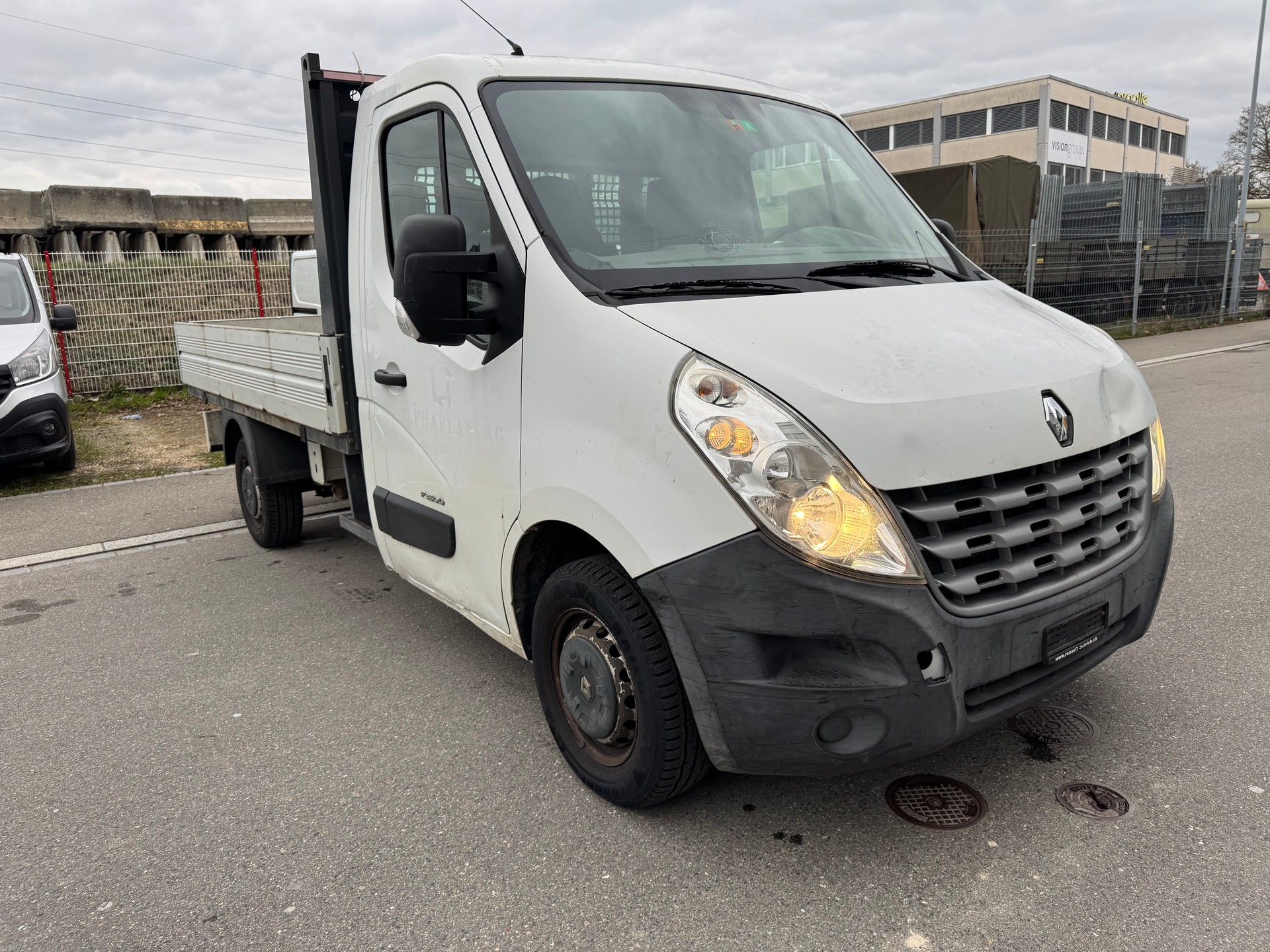 RENAULT Master T35 2.3dCi L2H1-image-2