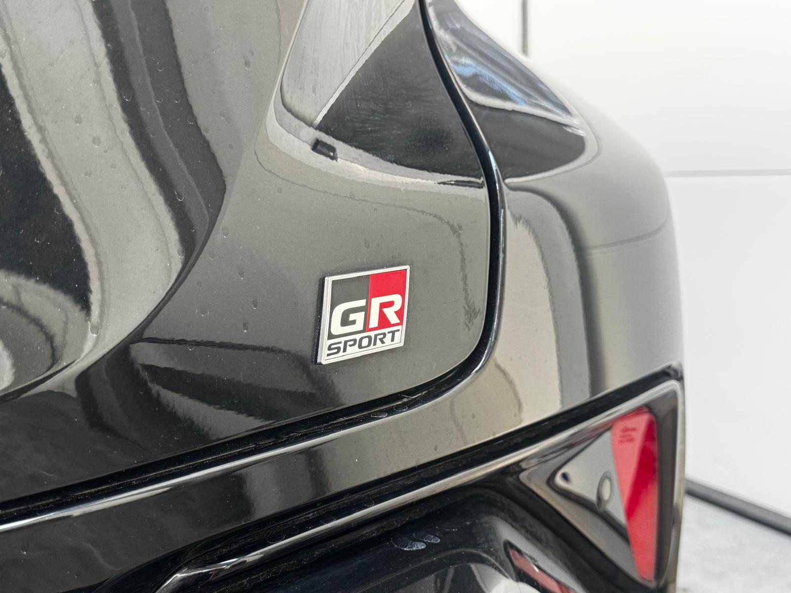 TOYOTA C-HR 2.0 HSD CVT GR Sport-image-6