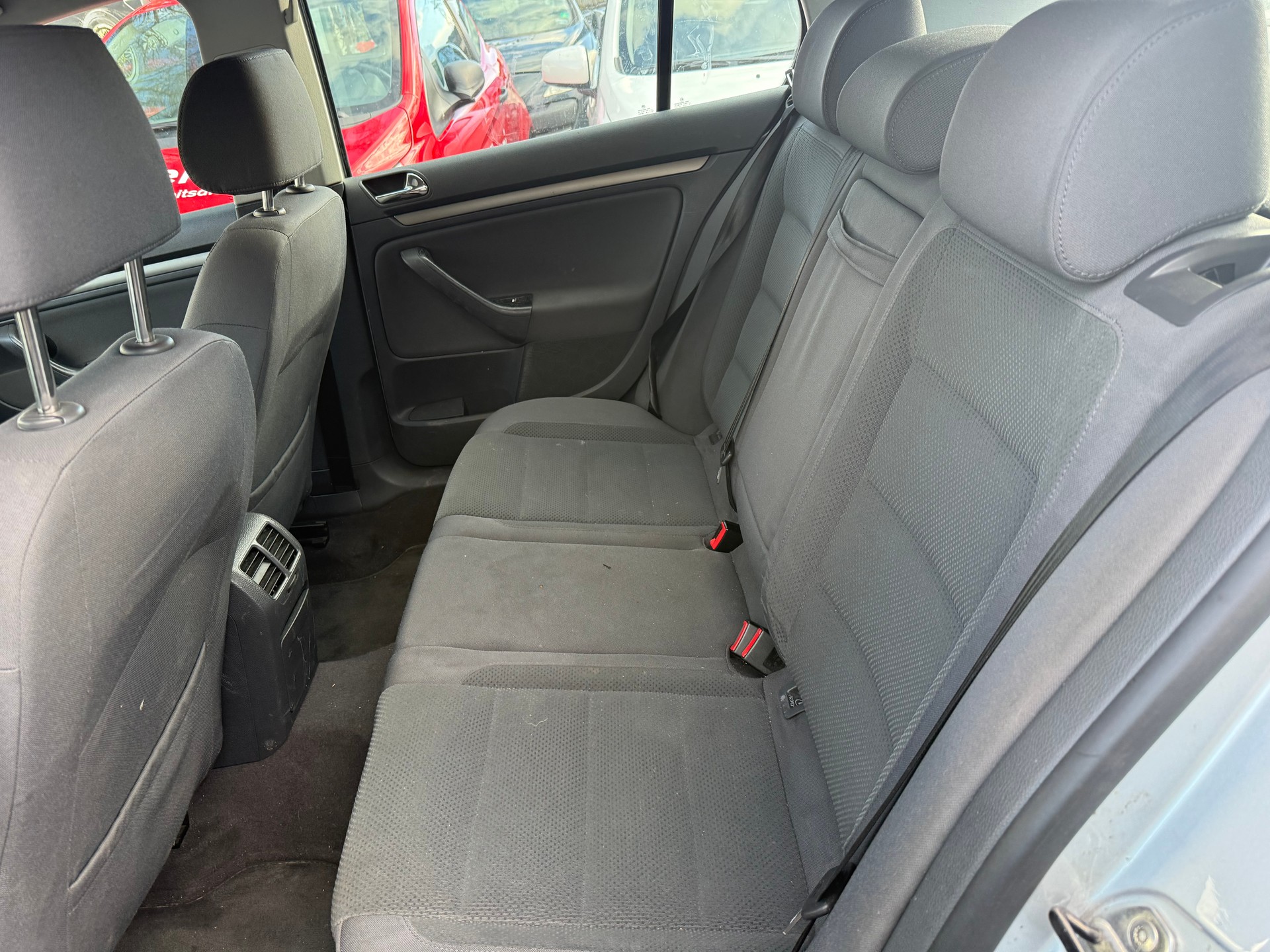 VW Golf 2.0 FSI Comfortline-image-9