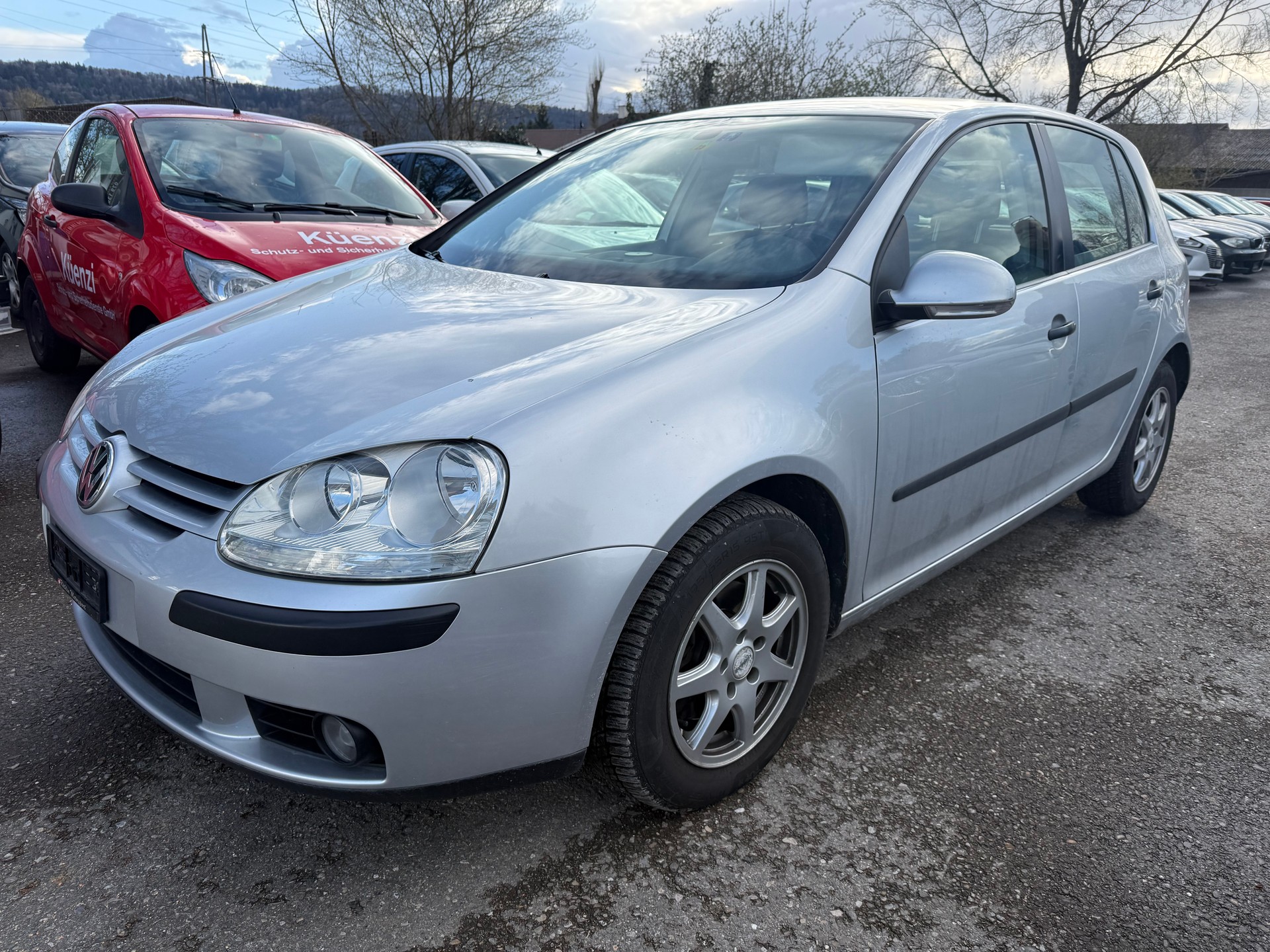 VW Golf 2.0 FSI Comfortline-image-2