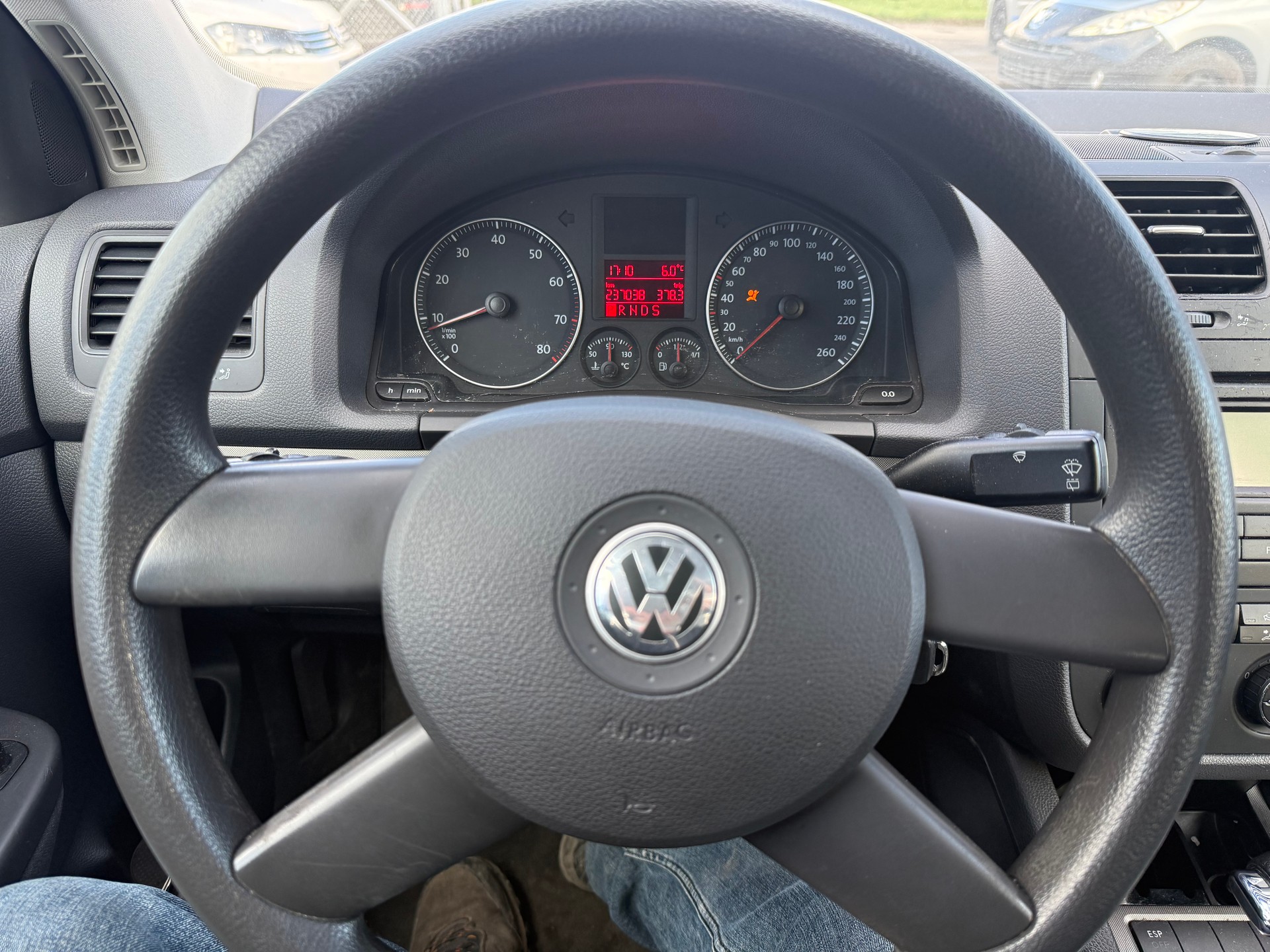 VW Golf 2.0 FSI Comfortline-image-11