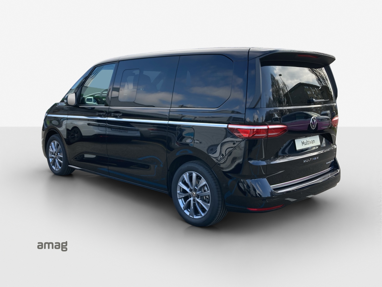 VW Multivan 1.5 eHybrid Style Liberty 4Motion DSG-image-2
