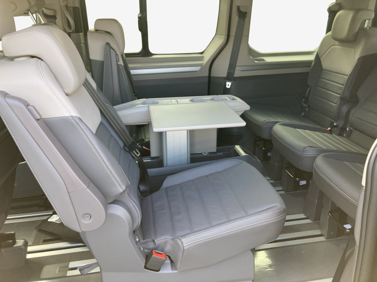 VW Multivan 1.5 eHybrid Style Liberty 4Motion DSG-image-11