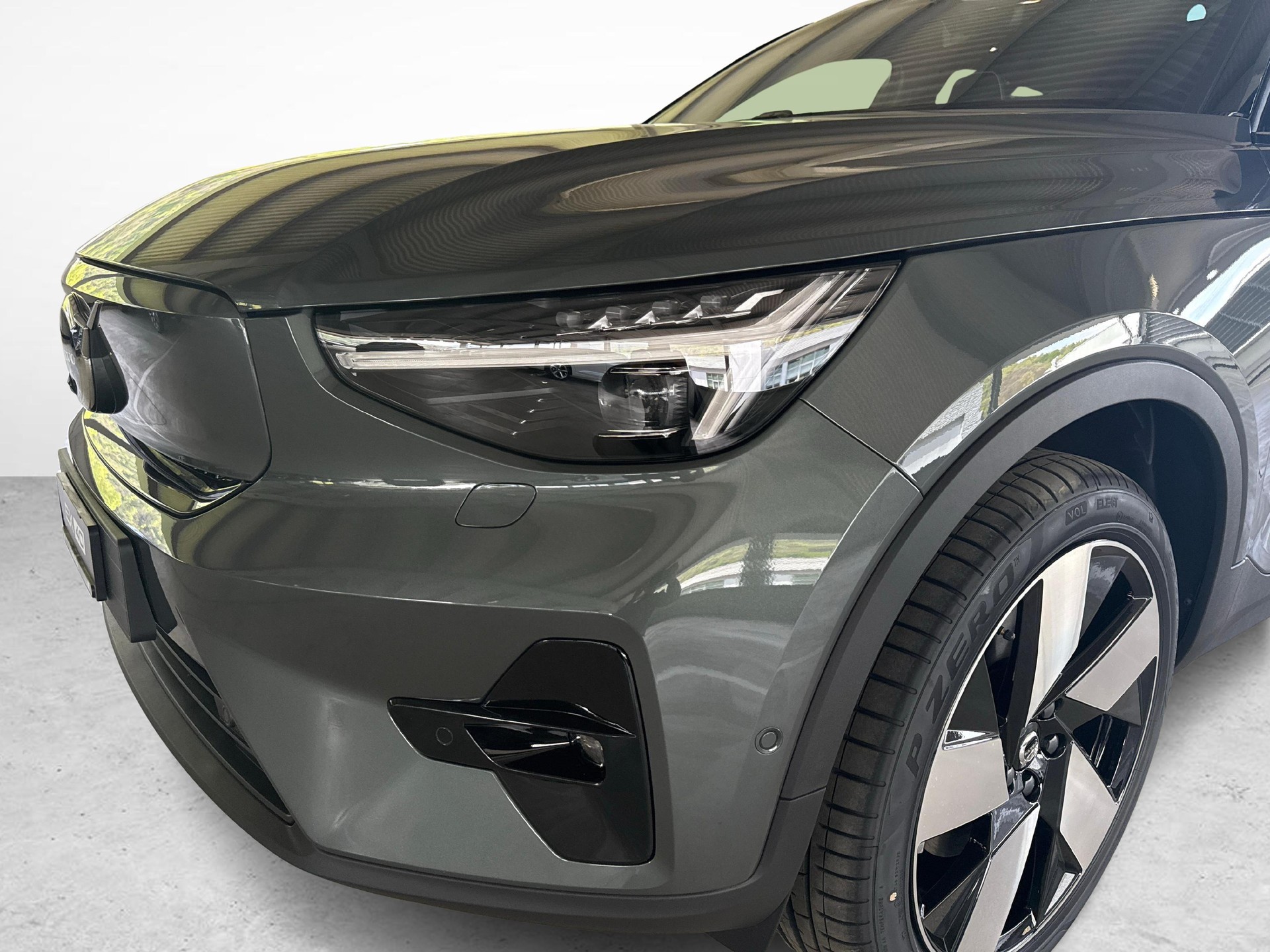 VOLVO EX40 Twin Ultra AWD-image-16