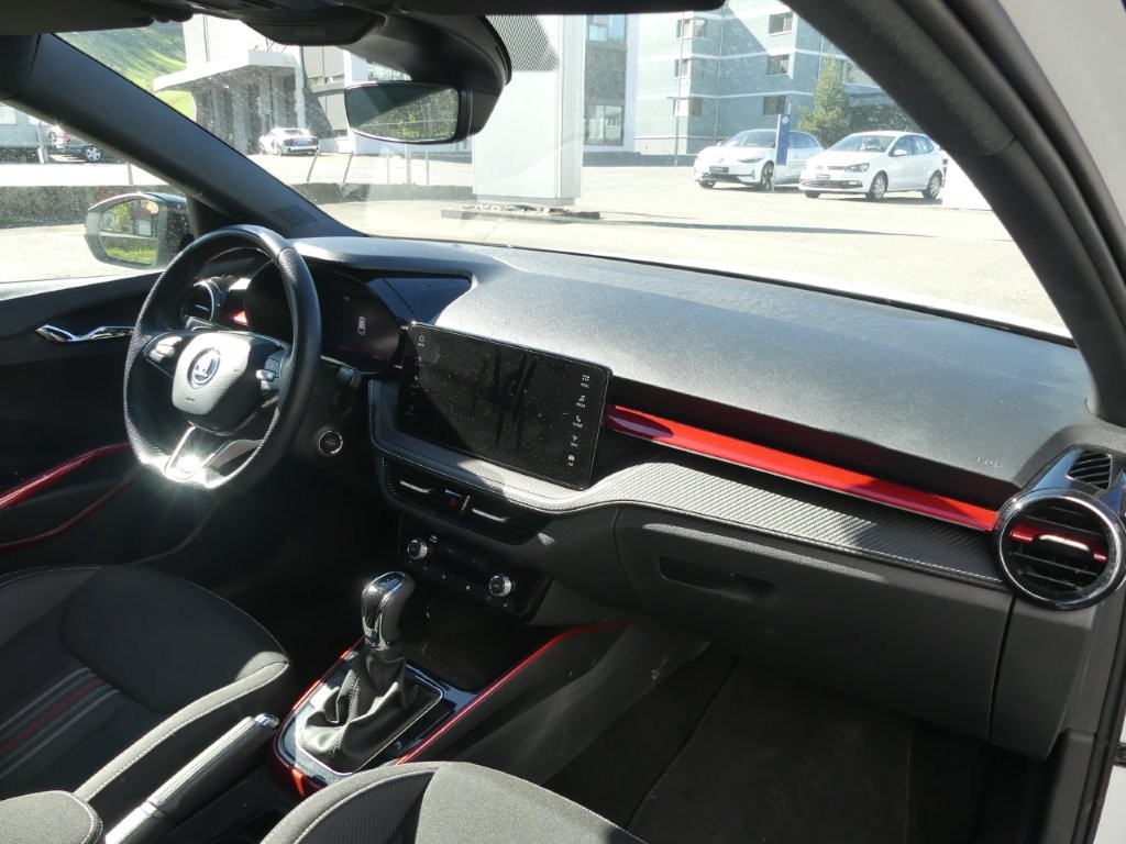 SKODA Fabia 1.5 TSI Monte Carlo DSG-image-8