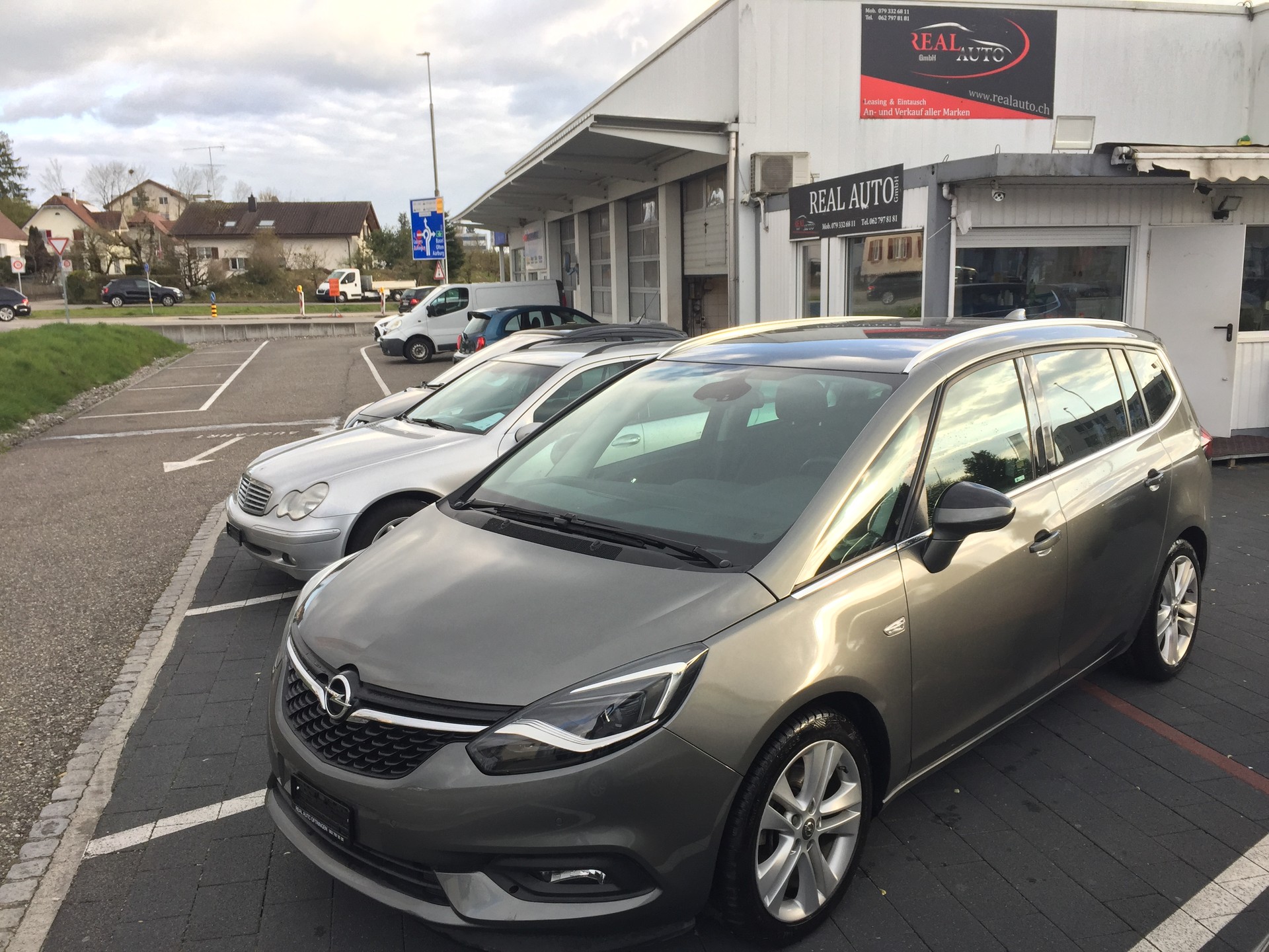 OPEL Zafira 1.6i 16V Turbo Excellence Automatic-image-15