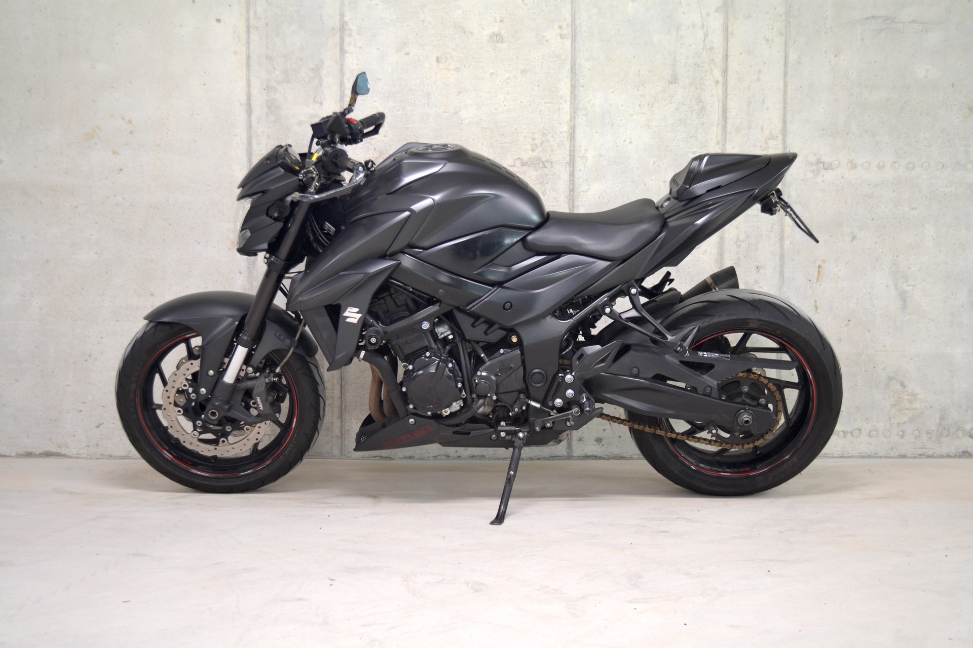 SUZUKI GSX-S 750 EVO ABS (35kW)-showroom-element-2