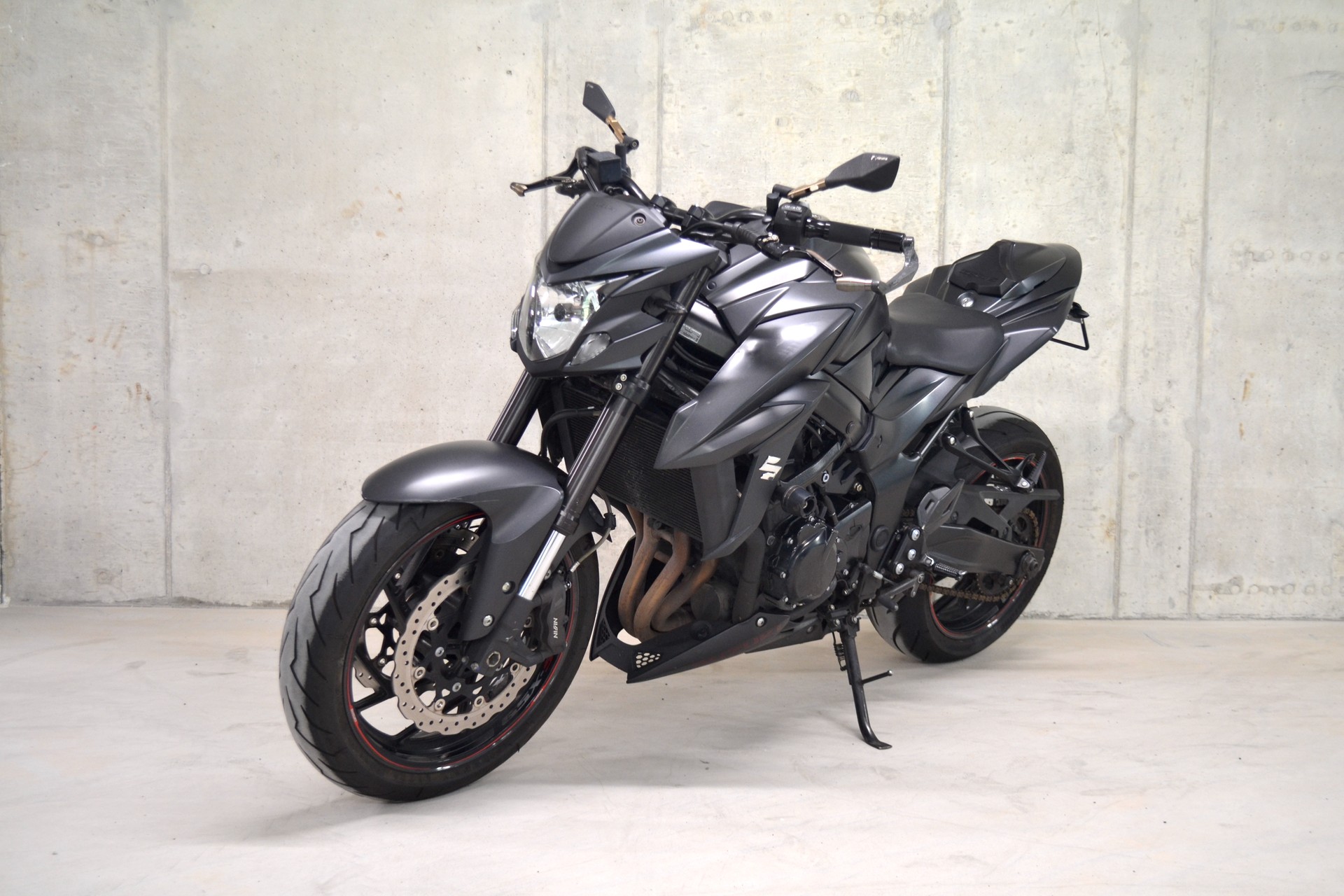 SUZUKI GSX-S 750 EVO ABS (35kW)-showroom-element-1
