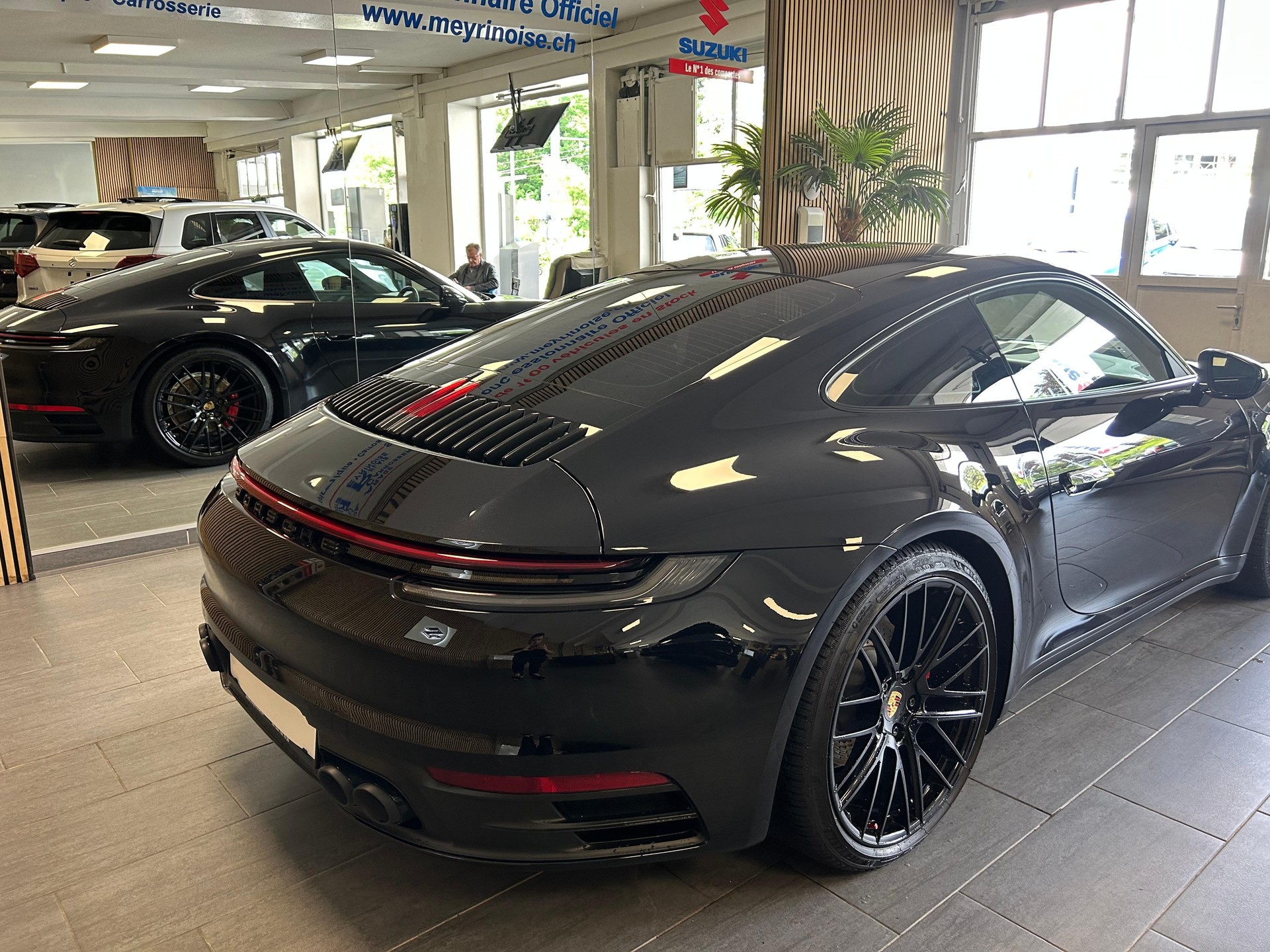 PORSCHE 911 Coupé 3.0 Carrera PDK-image-9