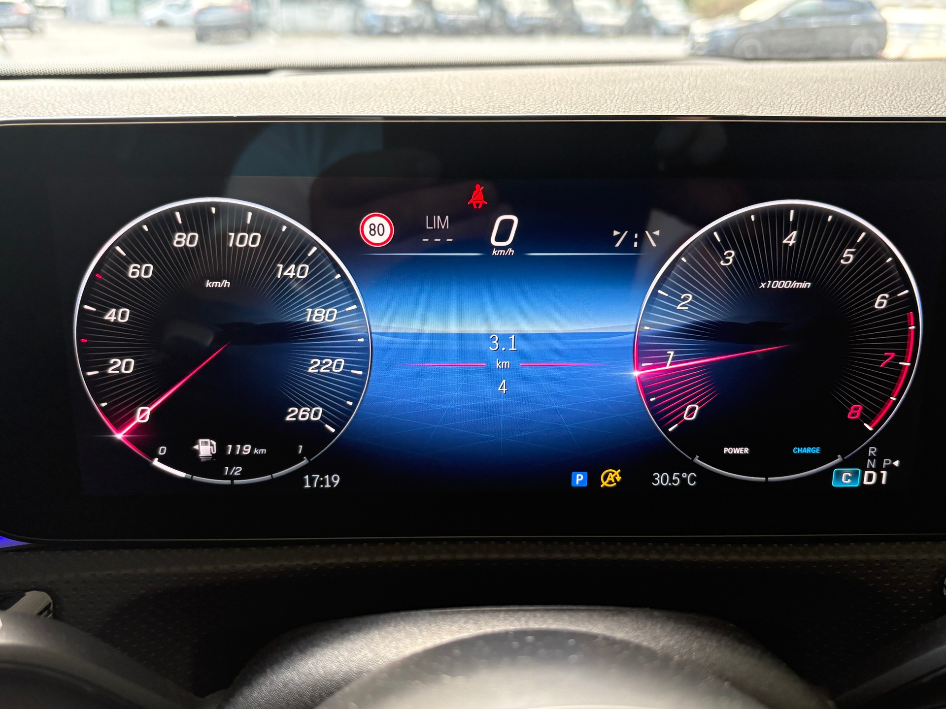 MERCEDES-BENZ A 250 4Matic 8G-DCT-image-9