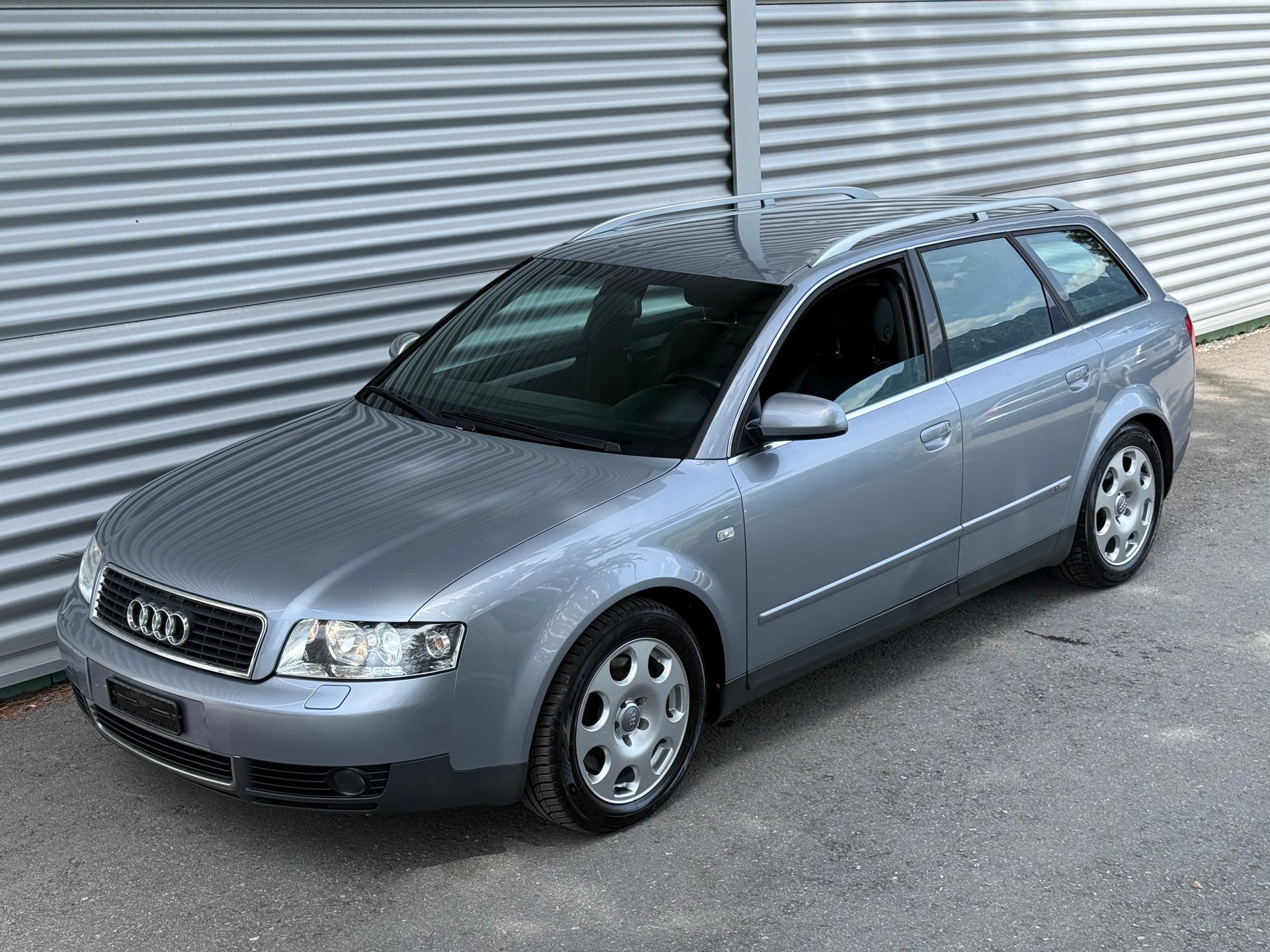 AUDI A4 Avant 3.0 V6 quattro-image-0