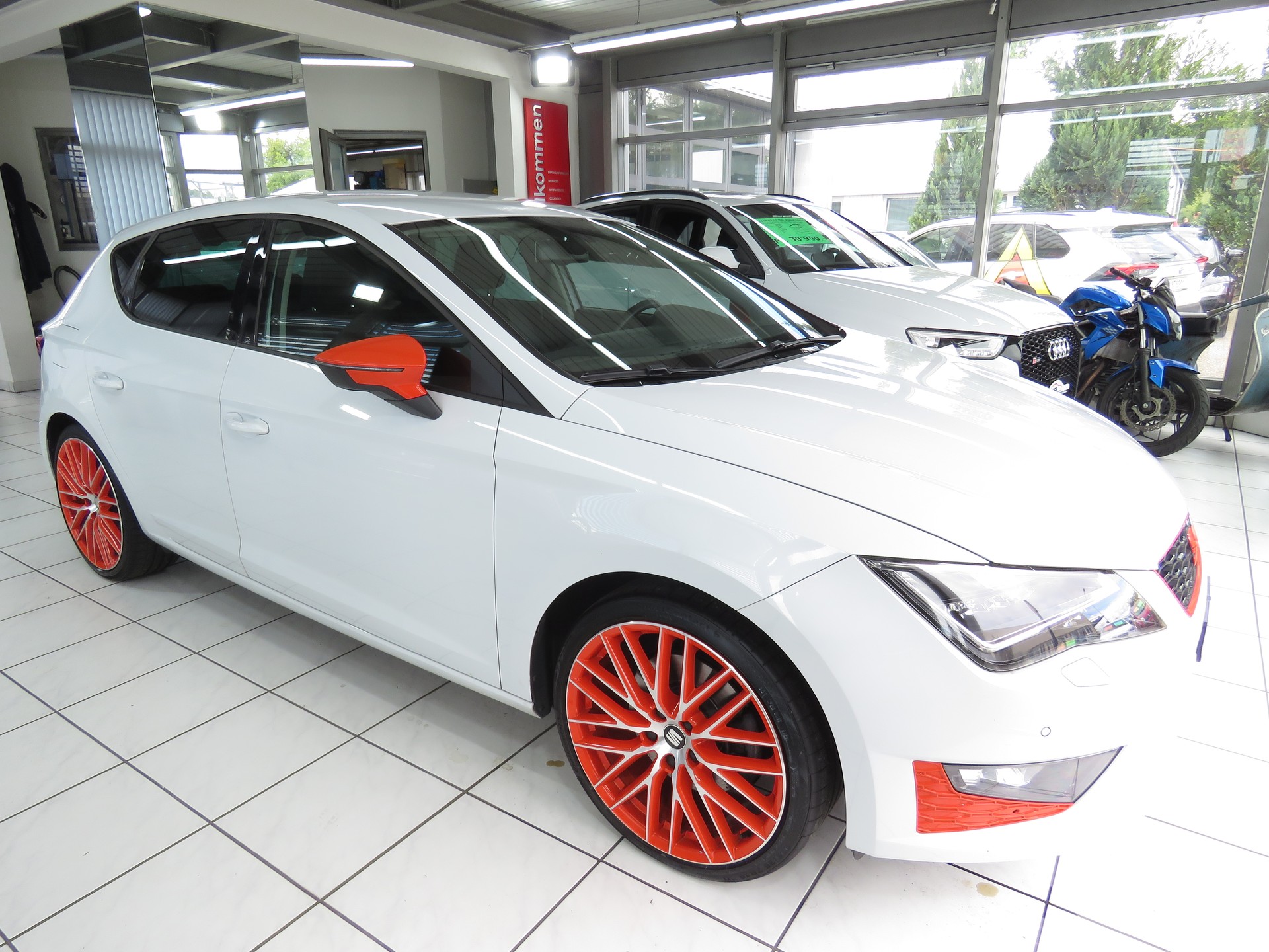 SEAT Leon 1.8 TSI FR DSG-showroom-element-2