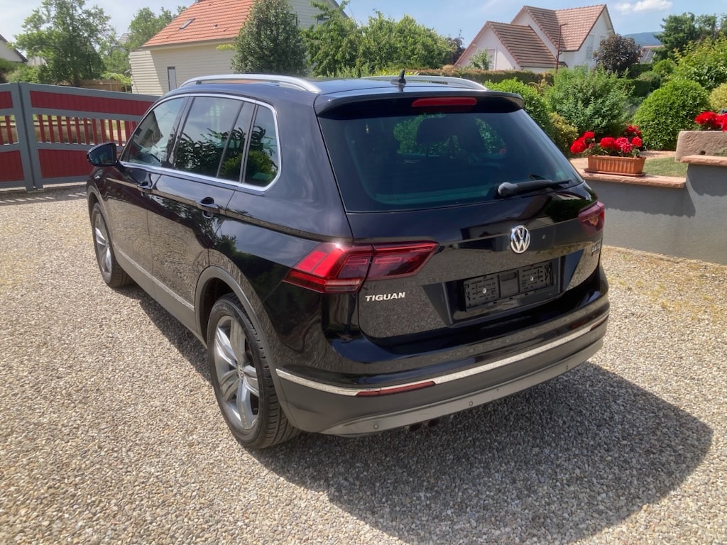 VW Tiguan 2.0 TDI SCR Highline DSG-image-1