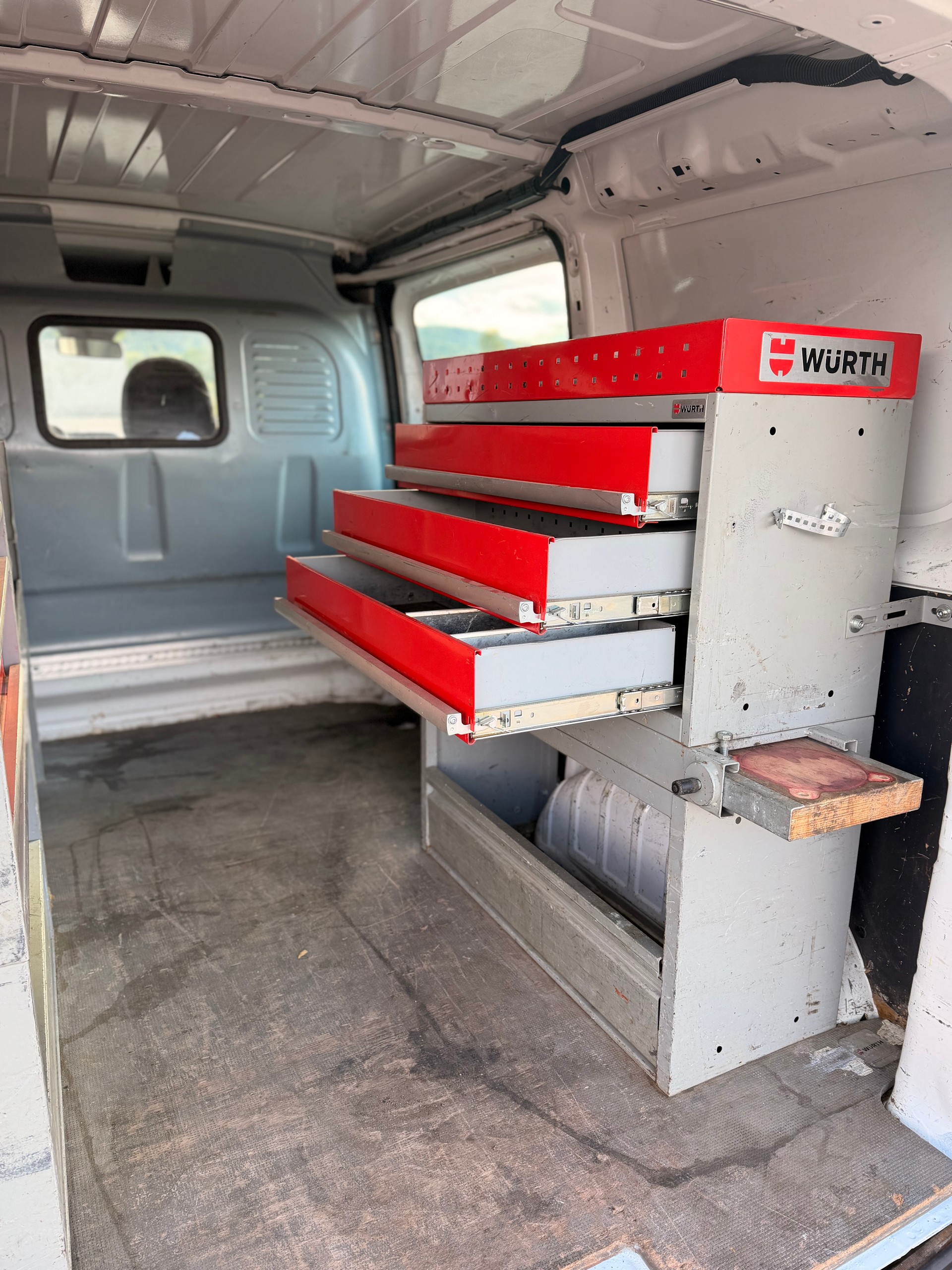 TOYOTA Proace 2.0D Panel Van Terra L1H1 Mit Werkzeugschrank-image-17