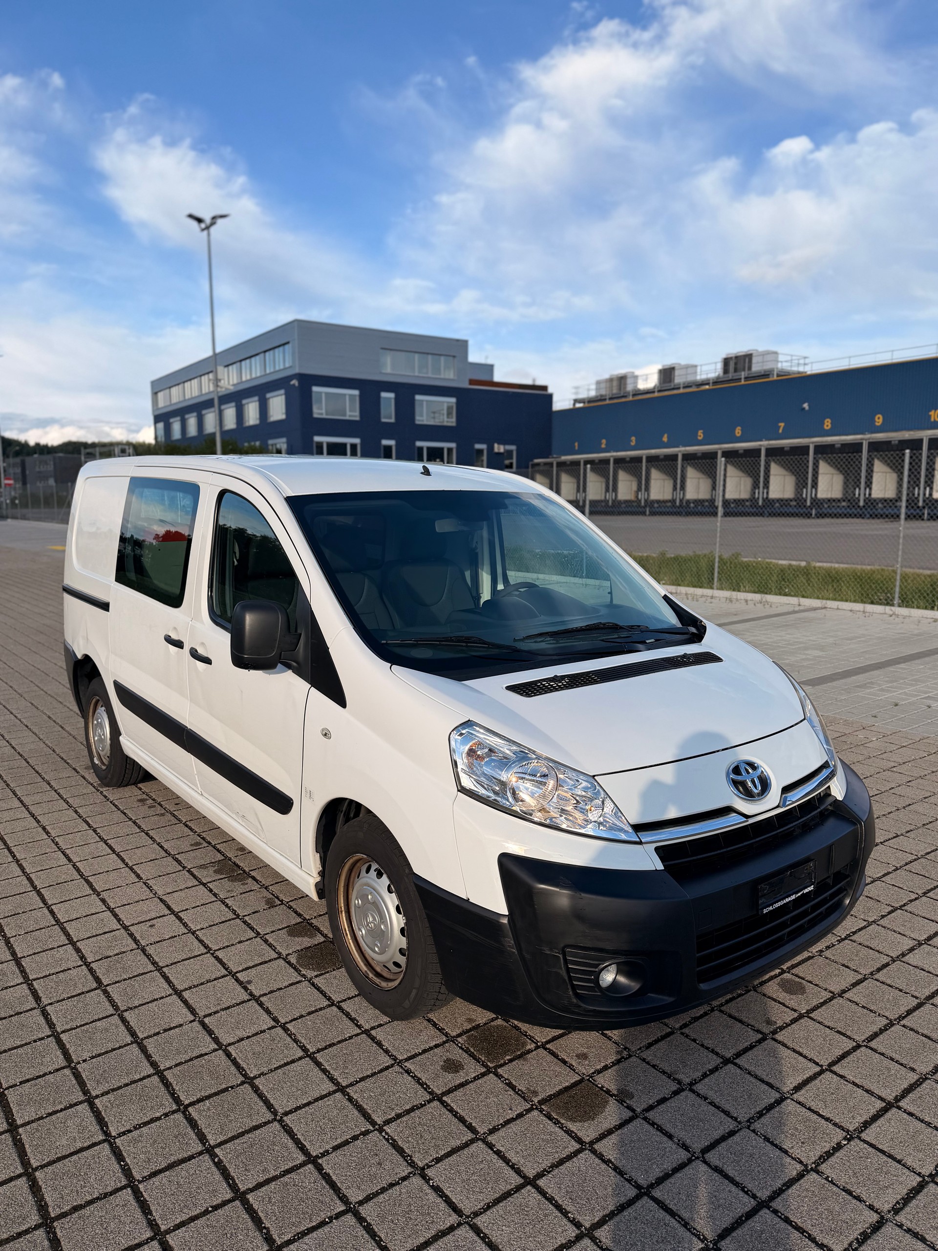 TOYOTA Proace 2.0D Panel Van Terra L1H1 Mit Werkzeugschrank-image-5