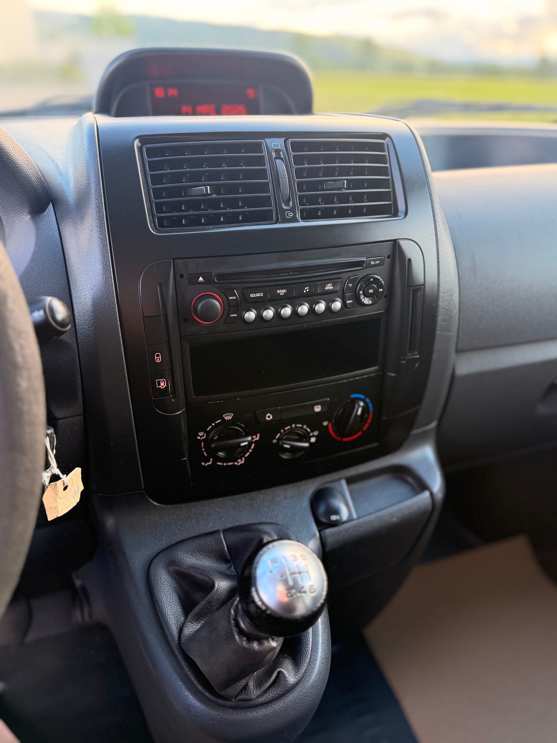 TOYOTA Proace 2.0D Panel Van Terra L1H1 Mit Werkzeugschrank-image-21
