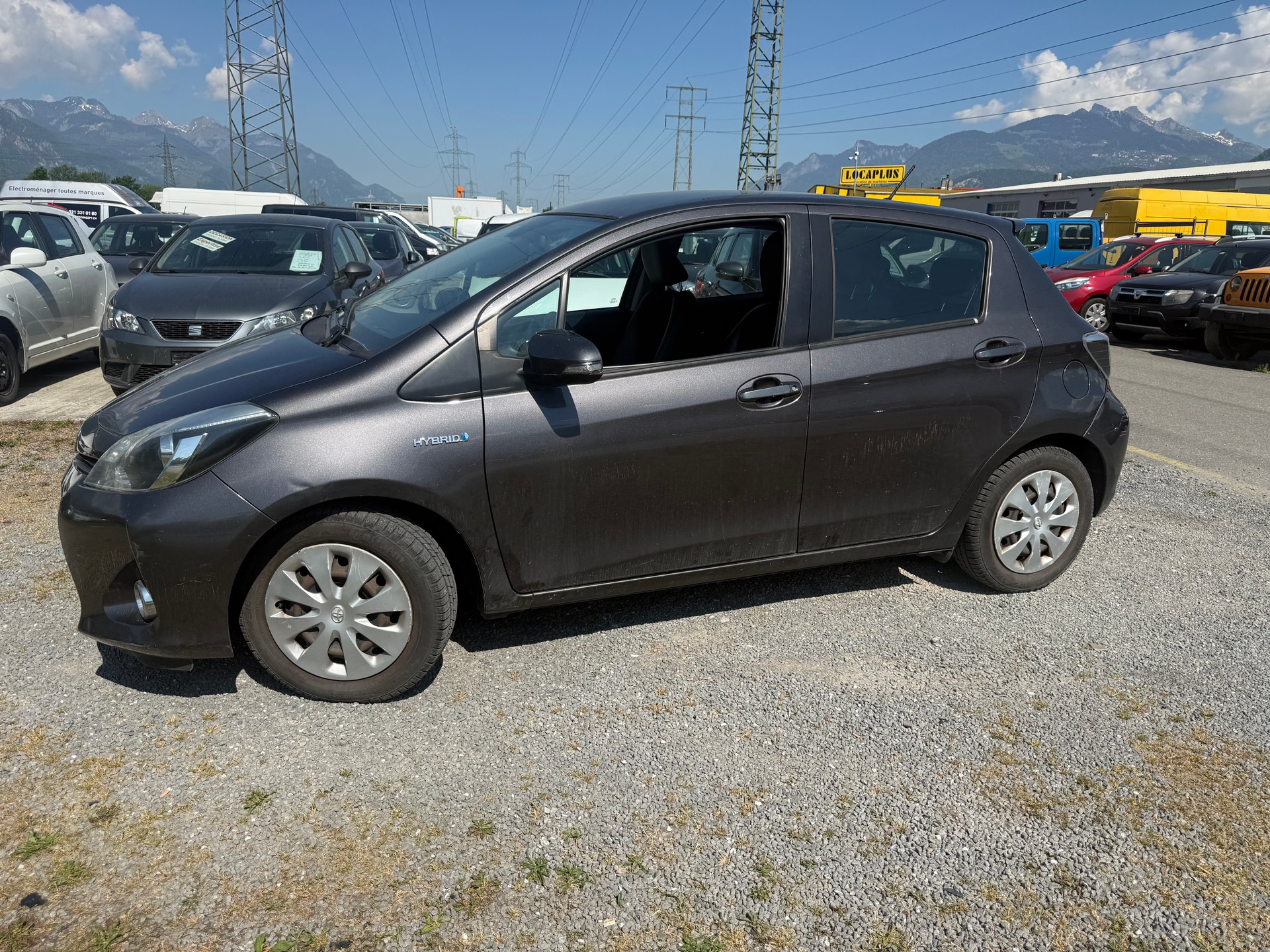 TOYOTA Yaris 1.5 VVT-i Hybrid Sol Premium CVT-image-5