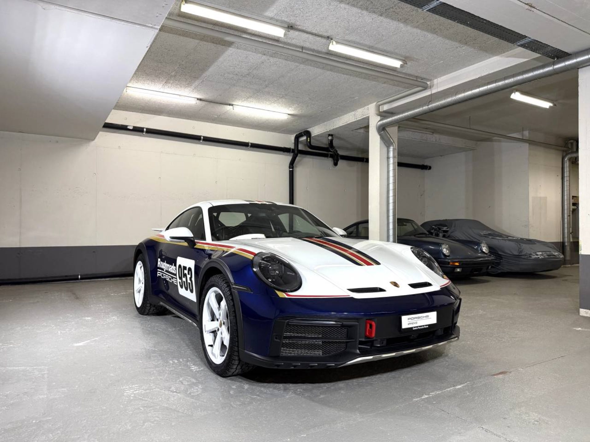 PORSCHE 911 Dakar (MY23)-image-7