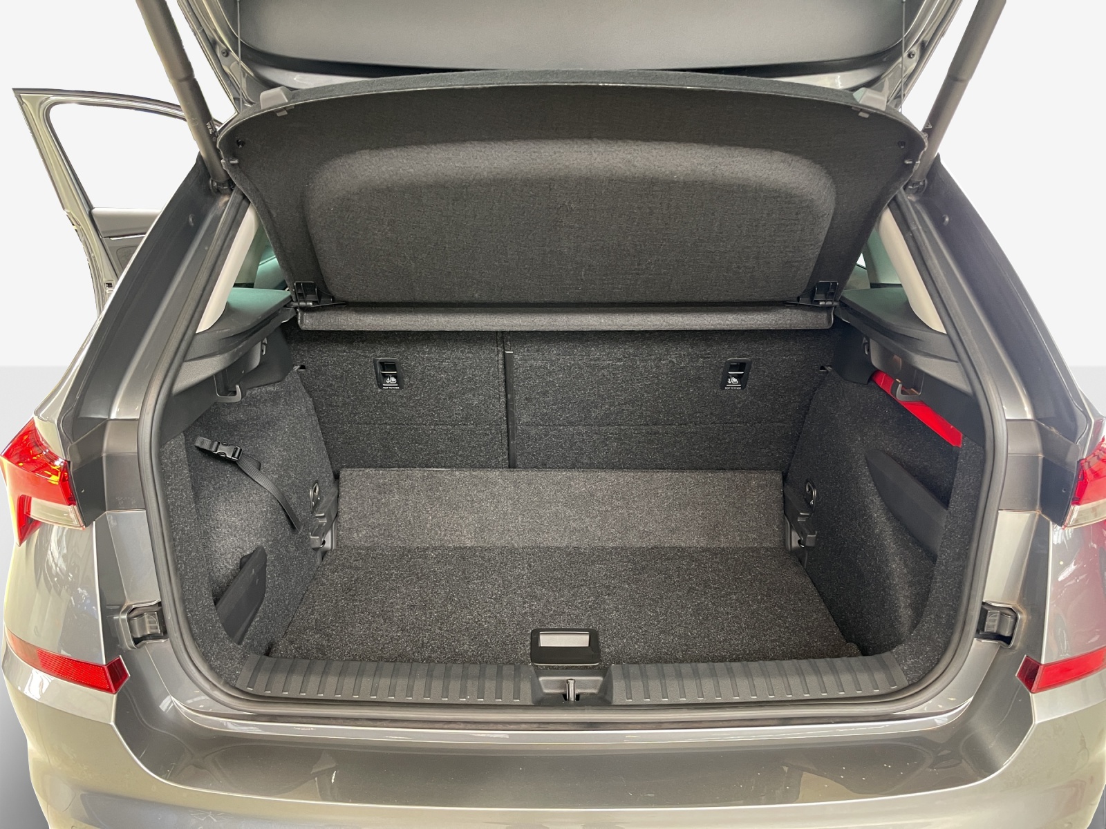 SKODA Kamiq 1.0 TSI Style DSG-image-12