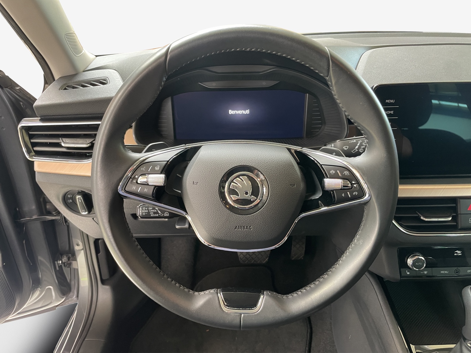 SKODA Kamiq 1.0 TSI Style DSG-image-9