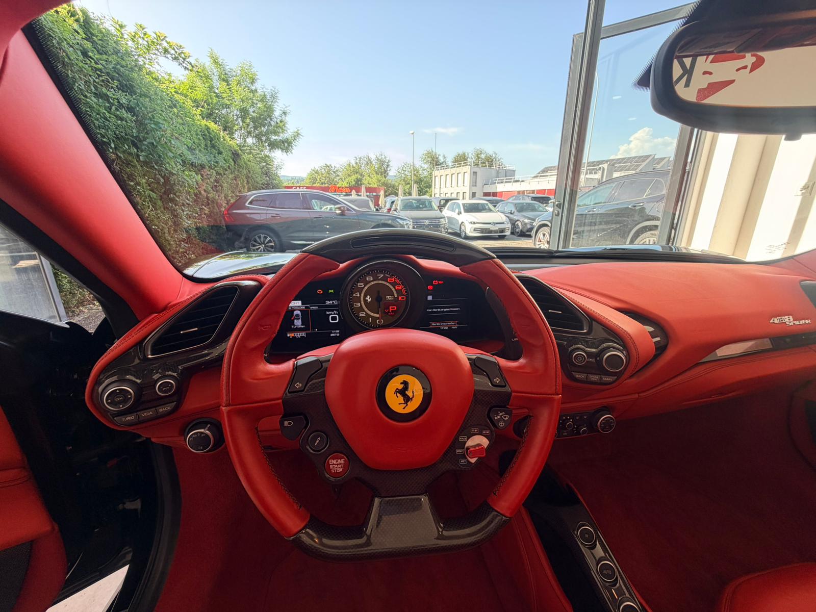 FERRARI 488 Spider 3.9 V8 * Novitec* Carbon-Paket*-image-16
