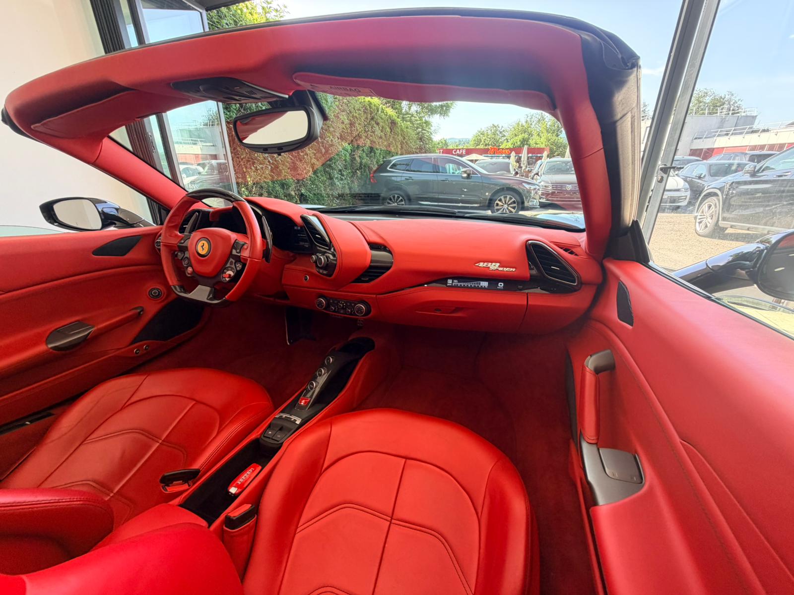 FERRARI 488 Spider 3.9 V8 * Novitec* Carbon-Paket*-image-15
