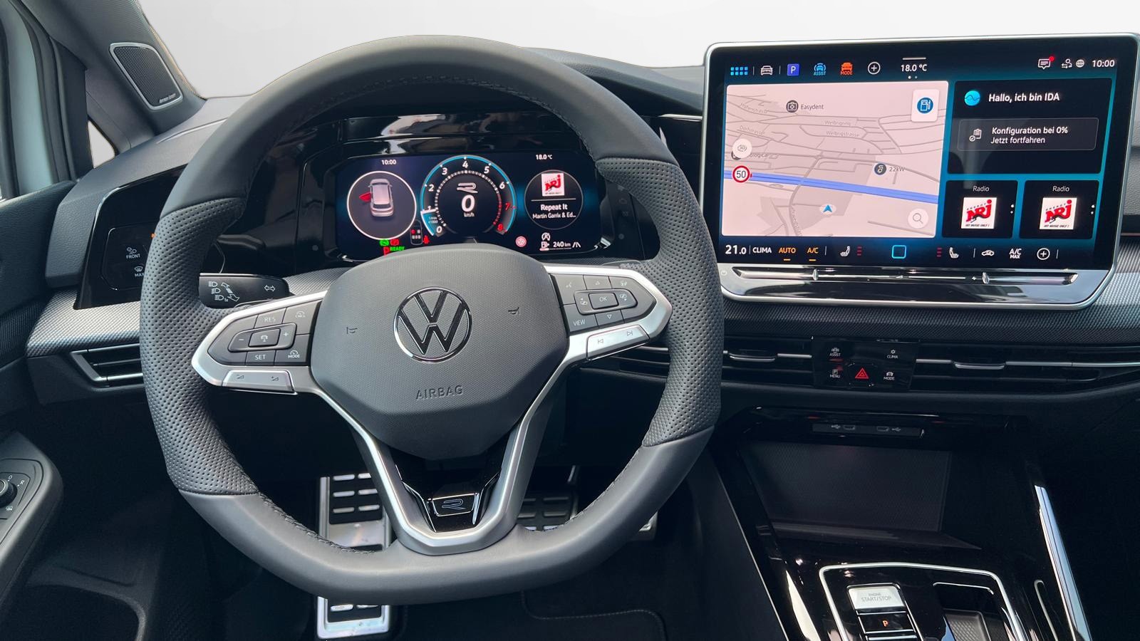 VW Golf R-Line 1.5 eTSI 150PS DSG-image-5