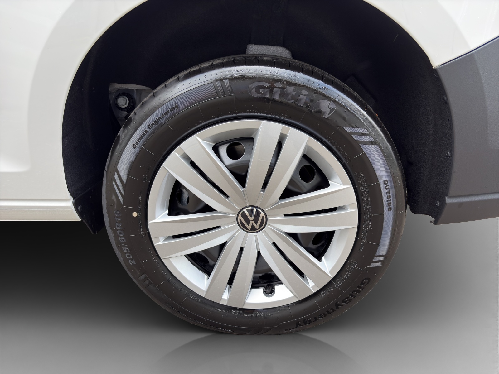 VW Caddy Cargo 2.0TDI 4Motion-image-15