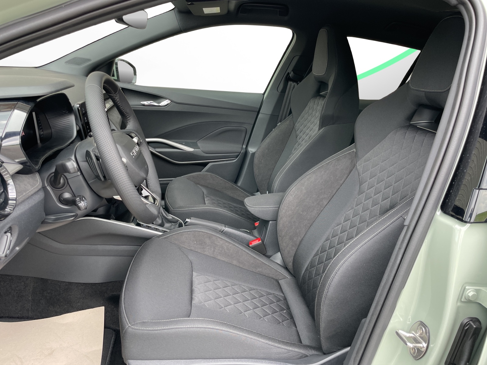 SKODA Fabia 1.5 TSI Dynamic DSG-image-6