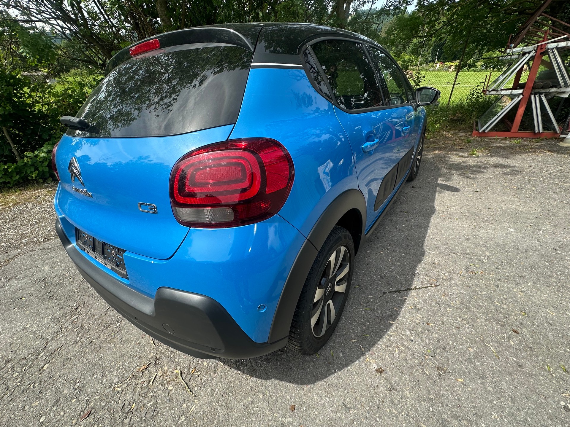 CITROEN C3 1.2i PureTech Shine-image-5