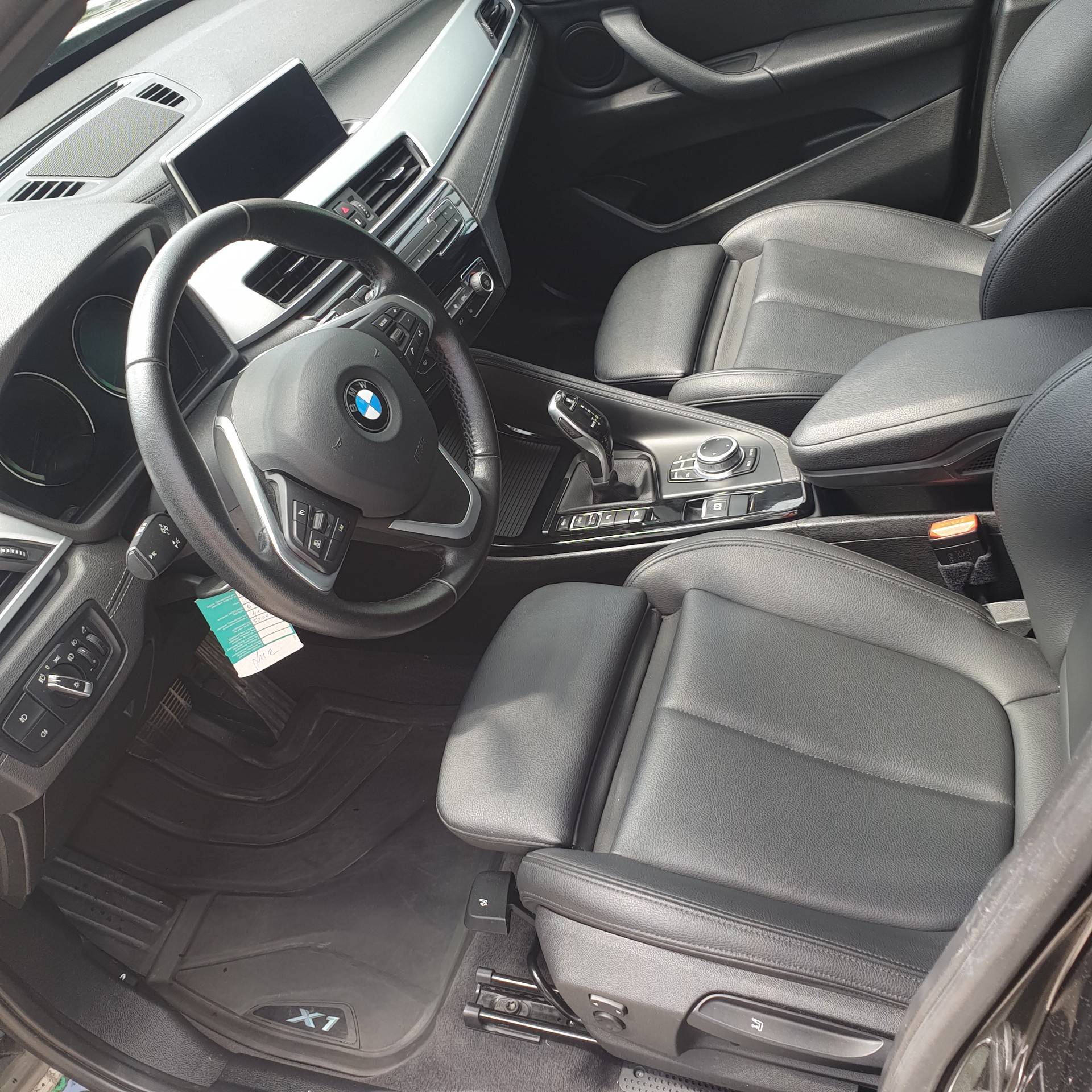 BMW 18d xDrive-image-3