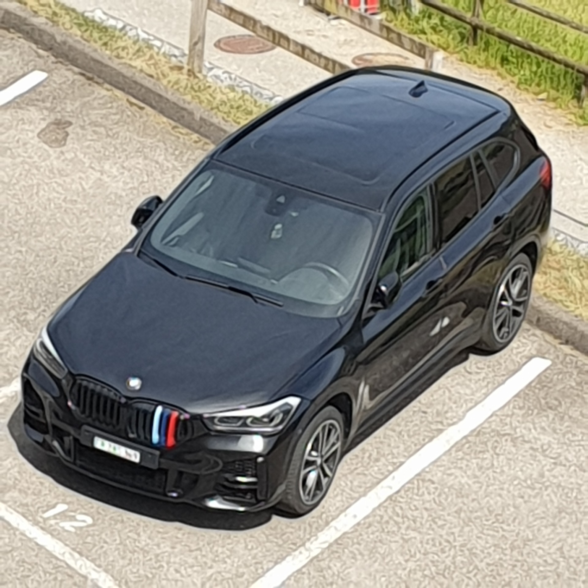 BMW 18d xDrive-image-17