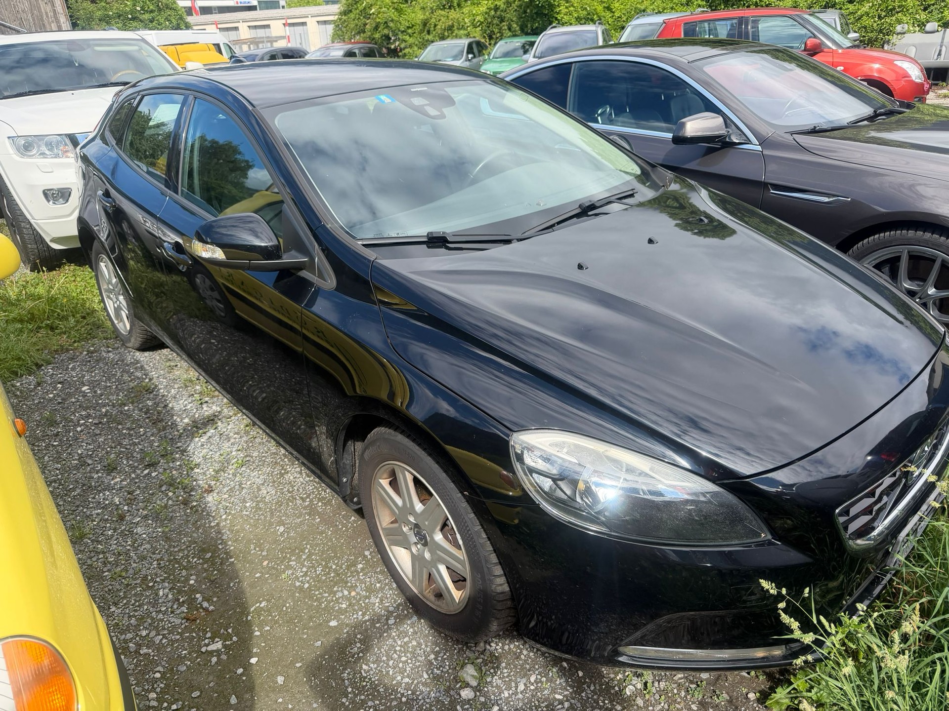 VOLVO V40 D2-image-8