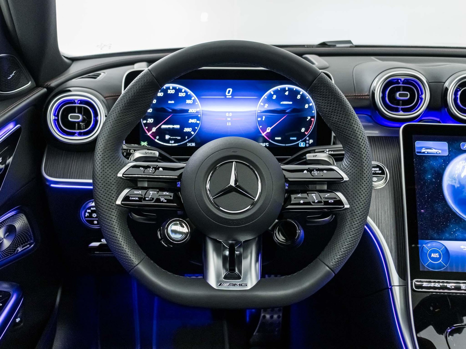 MERCEDES-BENZ C 43 AMG 4MATIC T-Modell "Executive Edition"-image-10