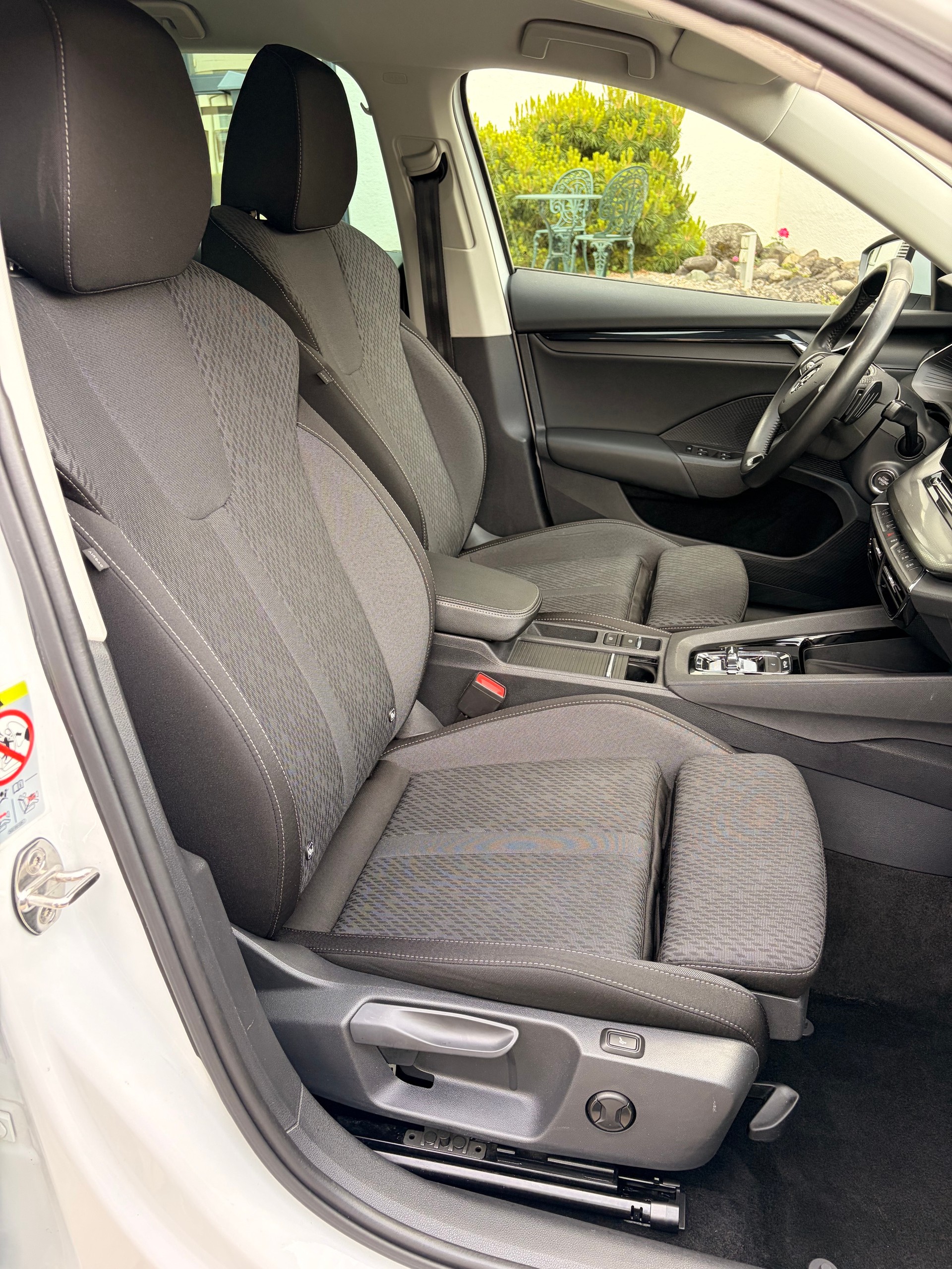 SKODA Octavia Combi 2.0 TSI Ambition DSG 4x4-image-4