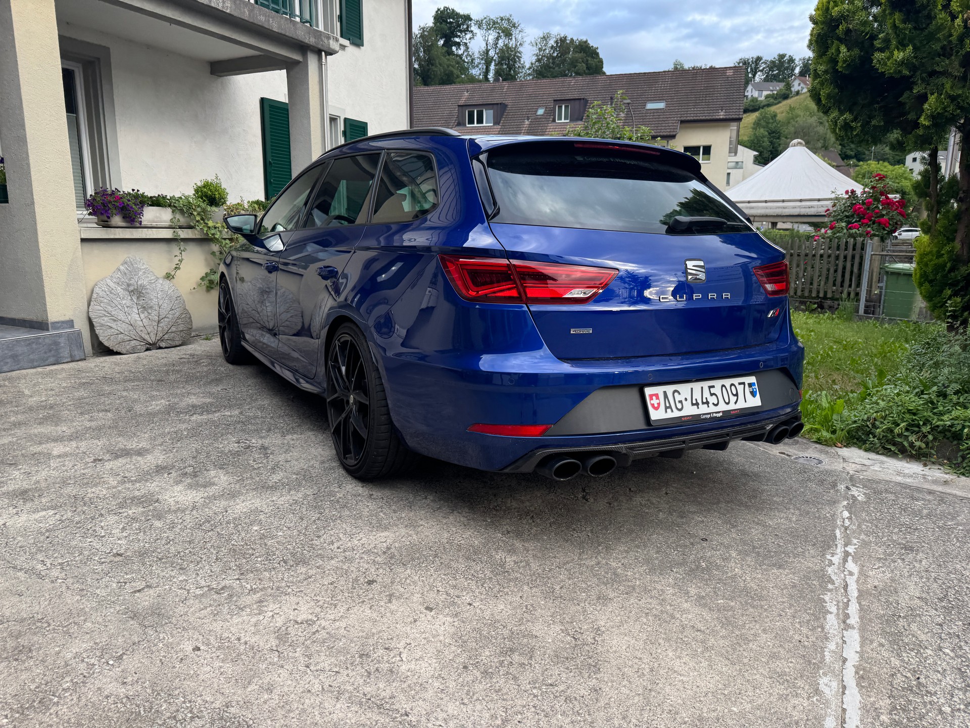 SEAT 2.0 TSI 370 Cupra 4Drive DSG-image-1