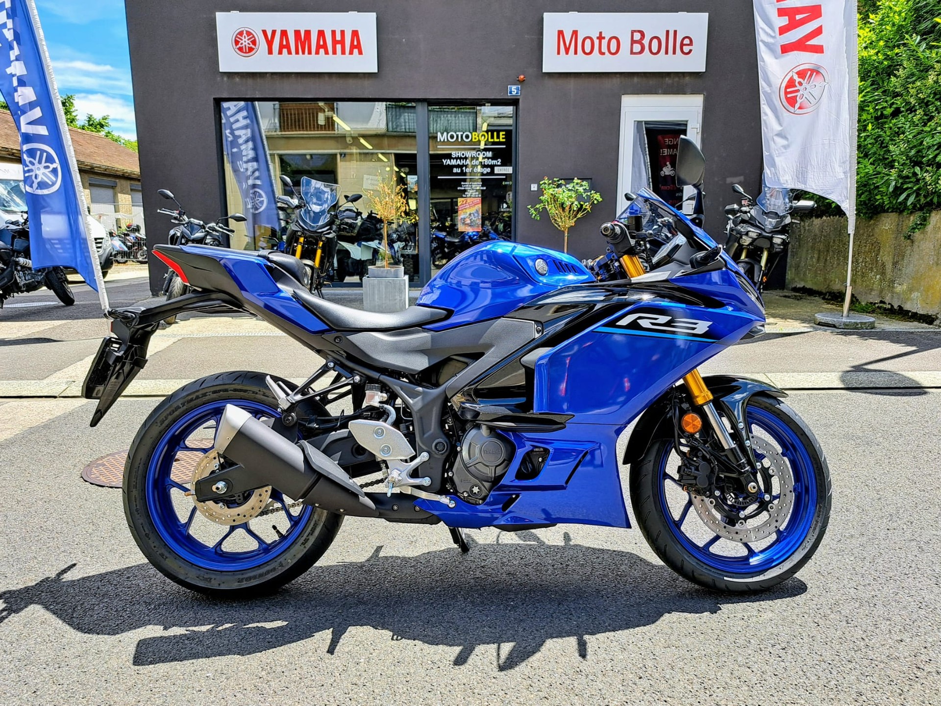 YAMAHA YZF-R3