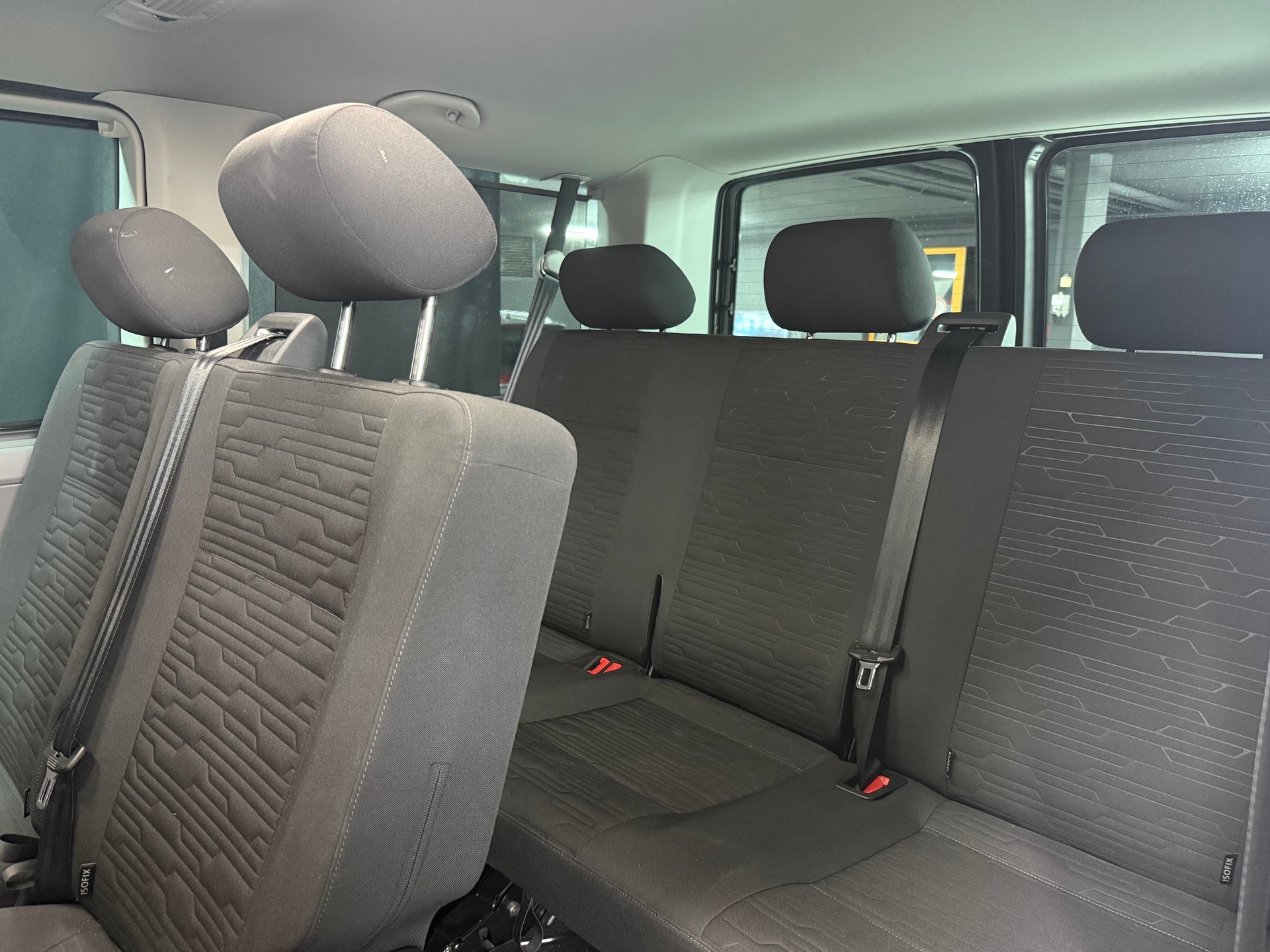 VW T6.1 2.0 TDI DSG-image-9